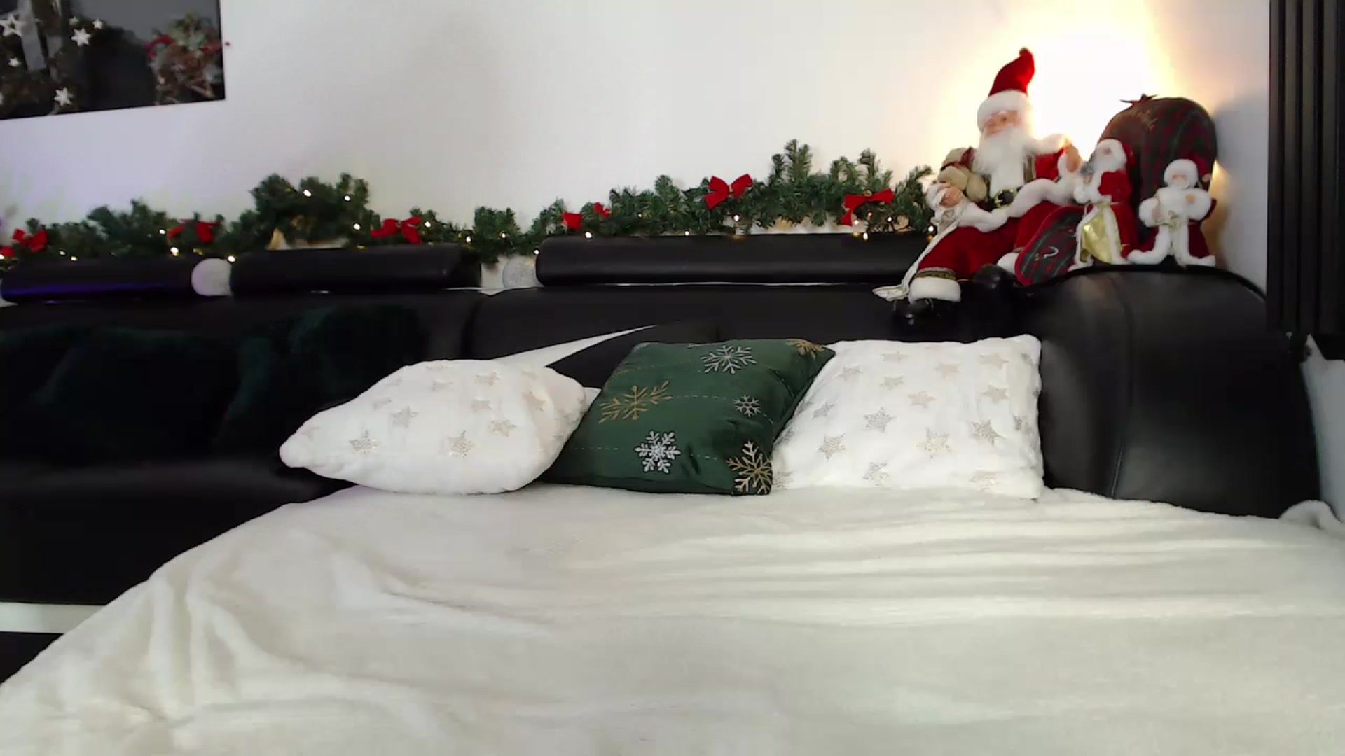 Gallery image thumbnail from MarrylouAnne's myfreecams stream on, 12/07/2022, 23:22 image 1 of 20