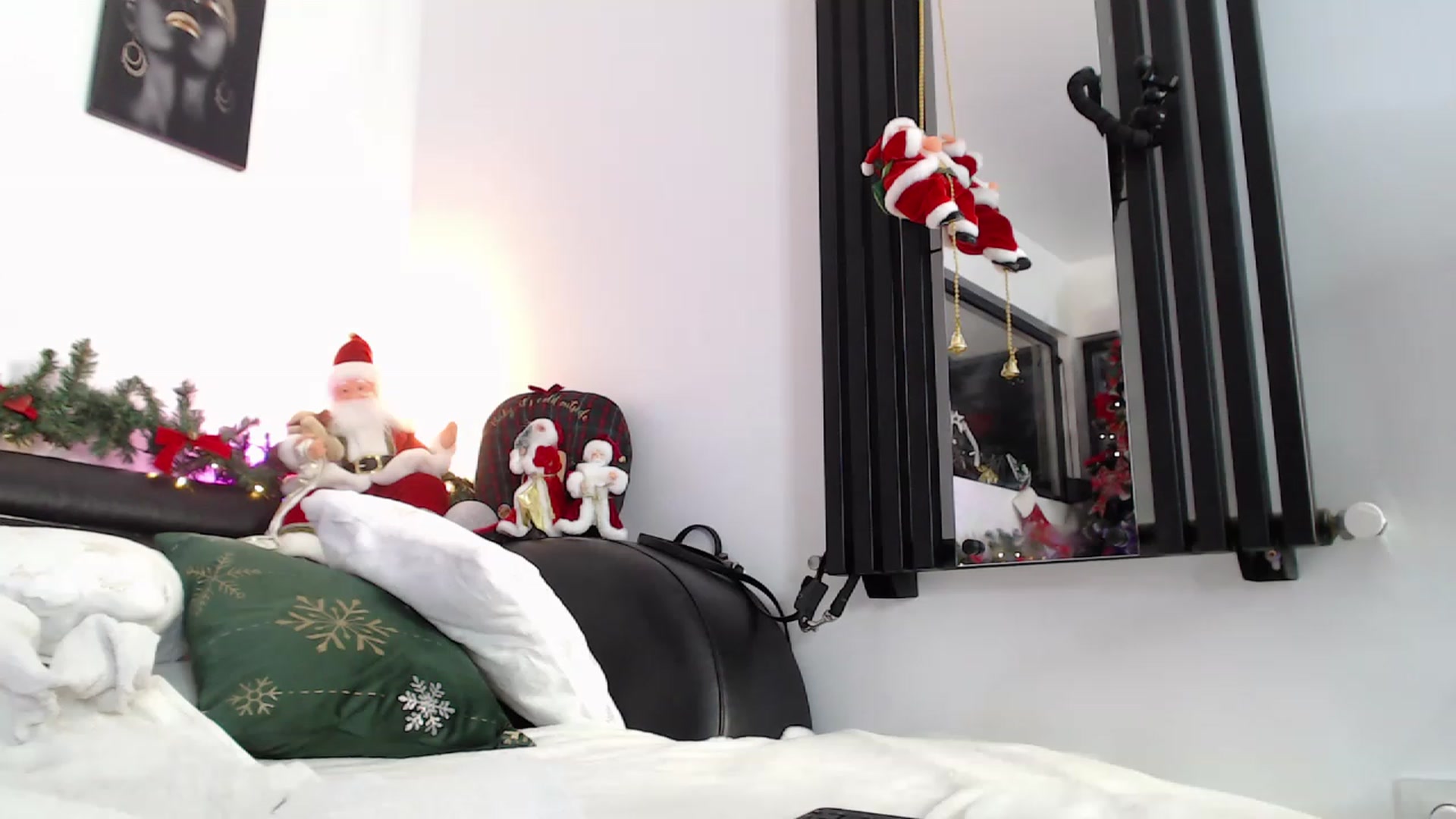Gallery image thumbnail from MarrylouAnne's myfreecams stream on, 12/10/2022, 19:19 image 14 of 20
