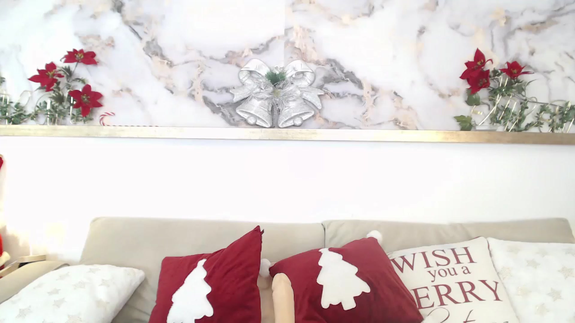 Gallery image thumbnail from MarrylouAnne's myfreecams stream on, 12/18/2022, 22:12 image 3 of 20