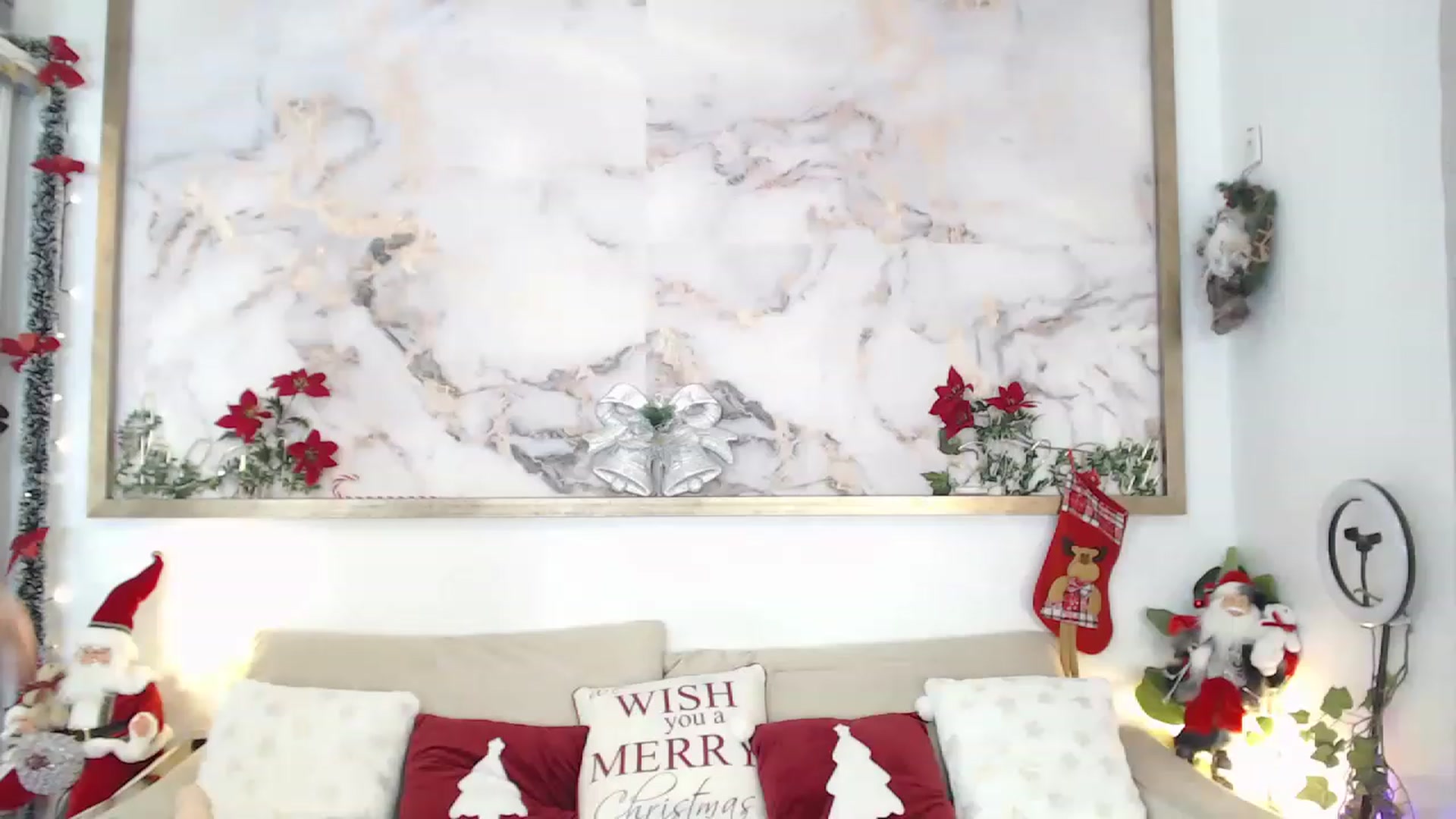 Gallery image thumbnail from MarrylouAnne's myfreecams stream on, 12/22/2022, 23:50 image 15 of 20