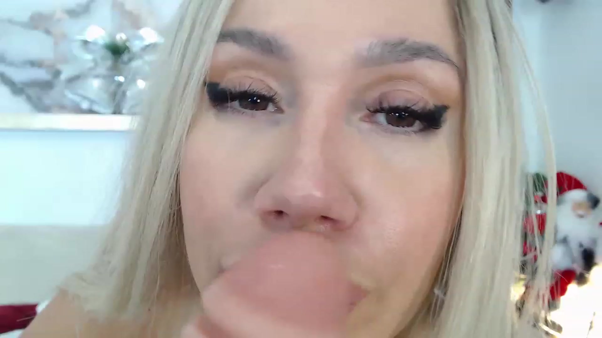 Gallery image thumbnail from MarrylouAnne's myfreecams stream on, 01/05/2023, 01:25 image 17 of 20