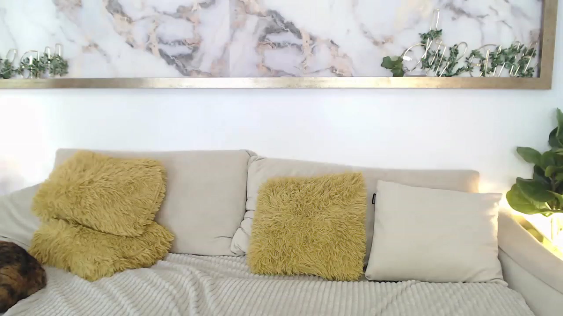 Gallery image thumbnail from MarrylouAnne's myfreecams stream on, 01/08/2023, 21:51 image 11 of 20