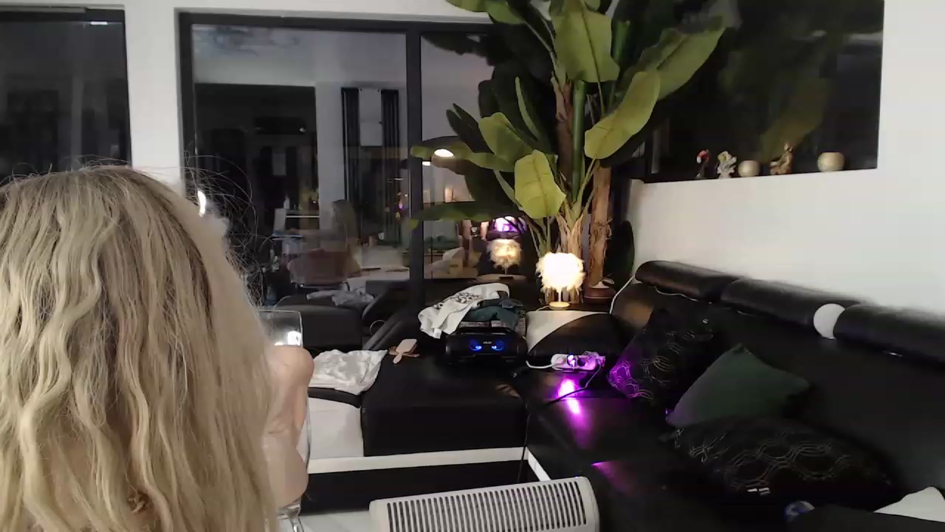 Gallery image thumbnail from MarrylouAnne's myfreecams stream on, 01/22/2023, 03:22 image 16 of 20