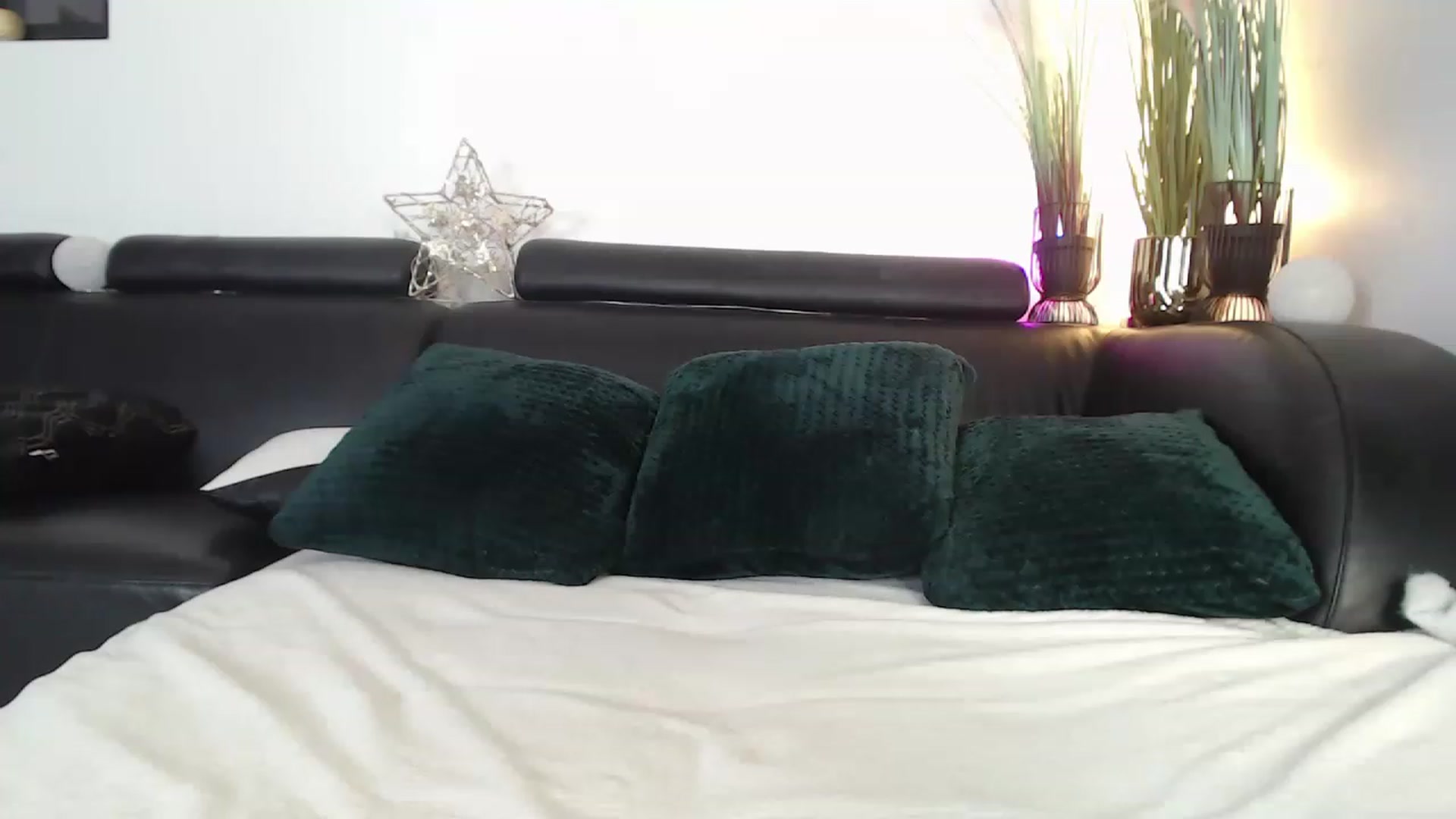 Gallery image thumbnail from MarrylouAnne's myfreecams stream on, 01/26/2023, 21:32 image 20 of 20