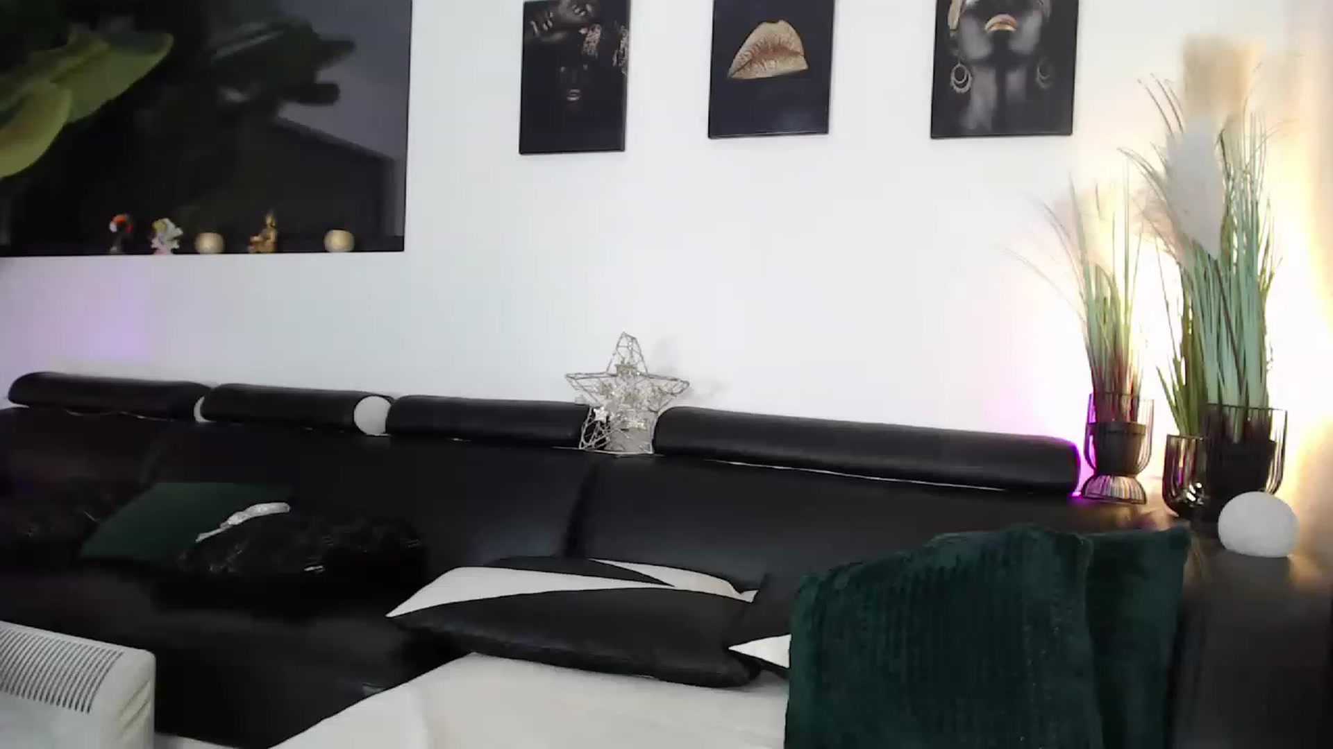Gallery image thumbnail from MarrylouAnne's myfreecams stream on, 01/26/2023, 23:52 image 16 of 20