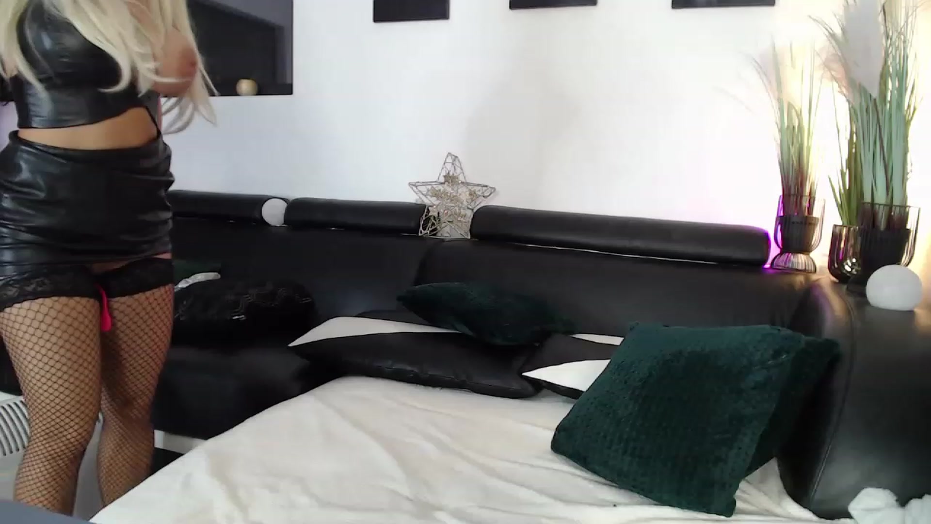 Gallery image thumbnail from MarrylouAnne's myfreecams stream on, 01/27/2023, 01:08 image 2 of 20