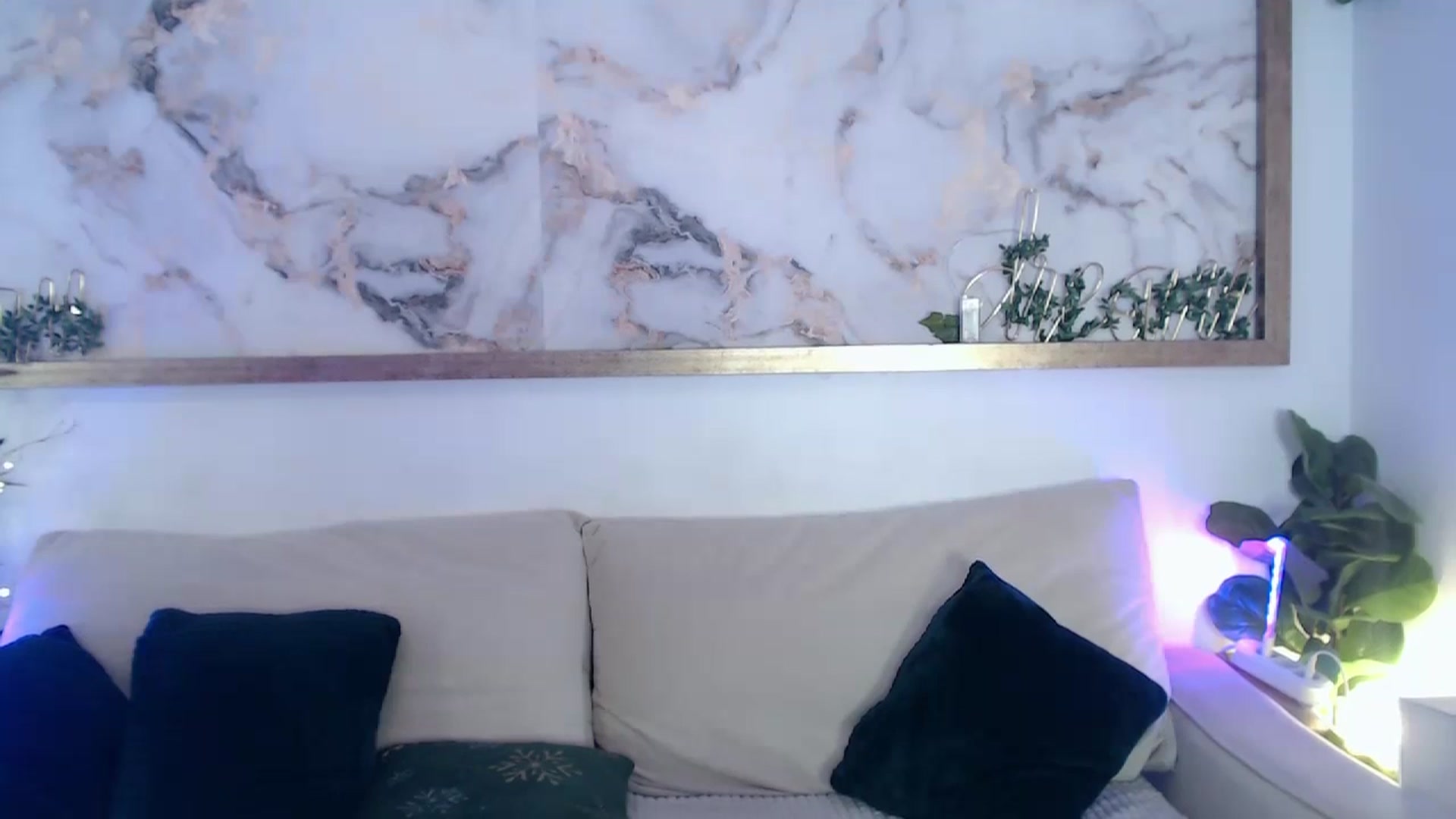 Gallery image thumbnail from MarrylouAnne's myfreecams stream on, 11/15/2023, 01:16 image 8 of 20