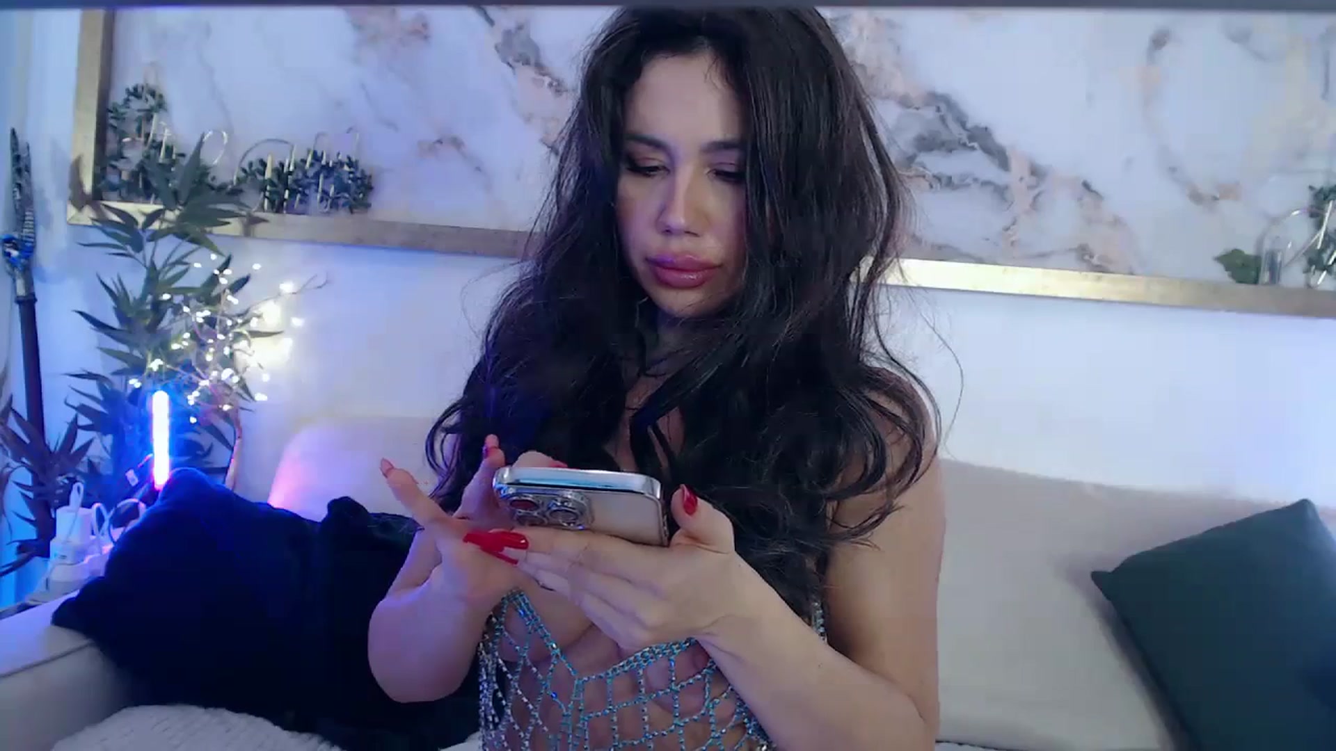 Gallery image thumbnail from MarrylouAnne's myfreecams stream on, 12/04/2023, 03:35 image 10 of 20