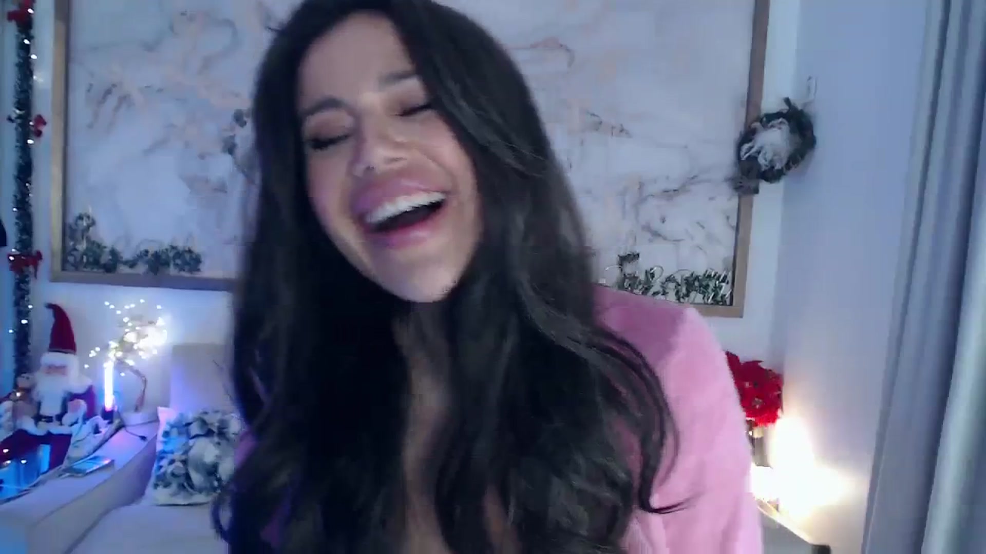 Gallery image thumbnail from MarrylouAnne's myfreecams stream on, 12/07/2023, 02:10 image 12 of 20