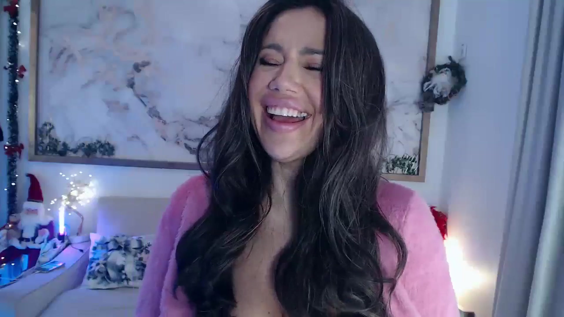 Gallery image thumbnail from MarrylouAnne's myfreecams stream on, 12/07/2023, 02:10 image 20 of 20