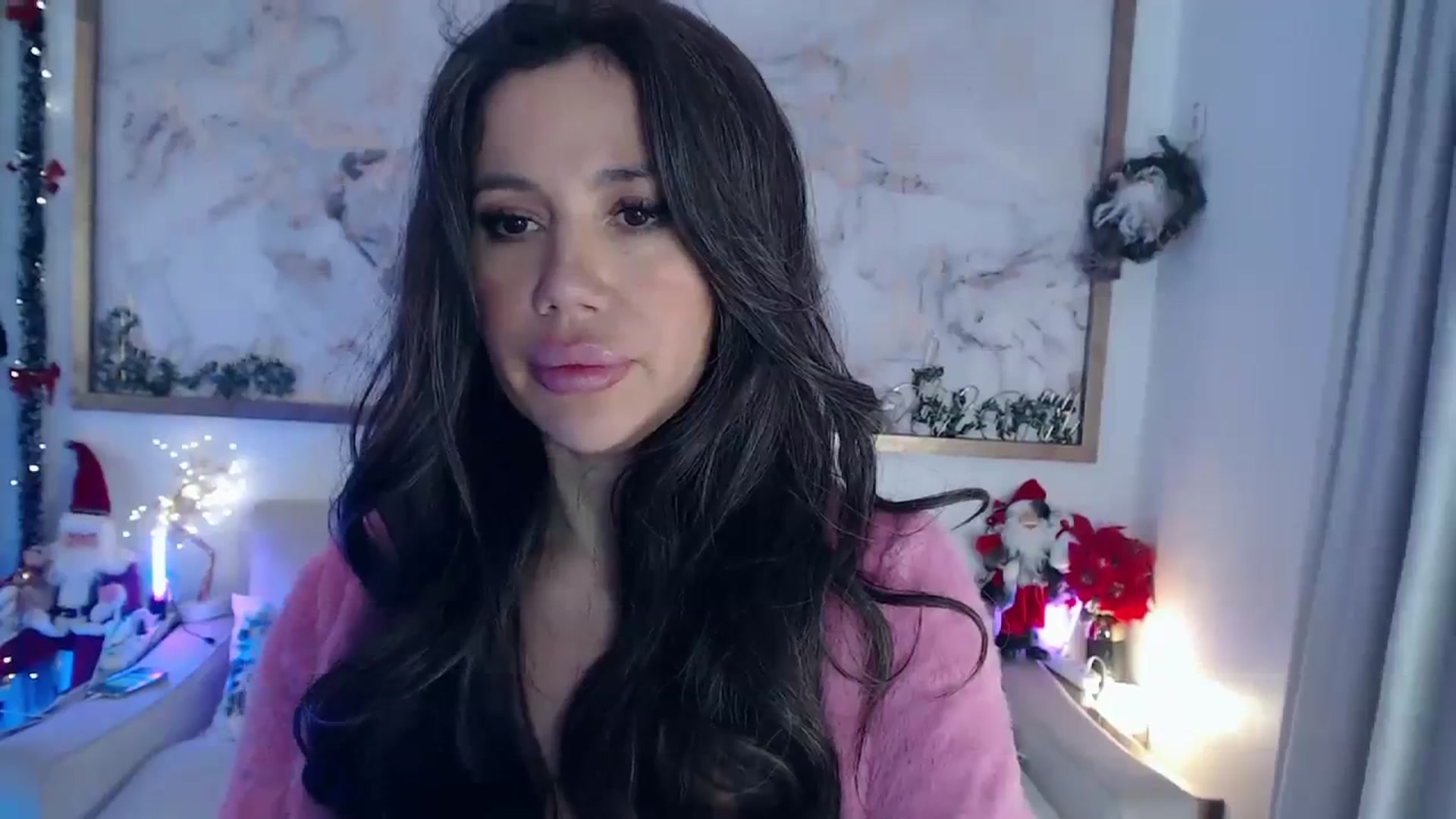 Gallery image thumbnail from MarrylouAnne's myfreecams stream on, 12/07/2023, 02:10 image 18 of 20