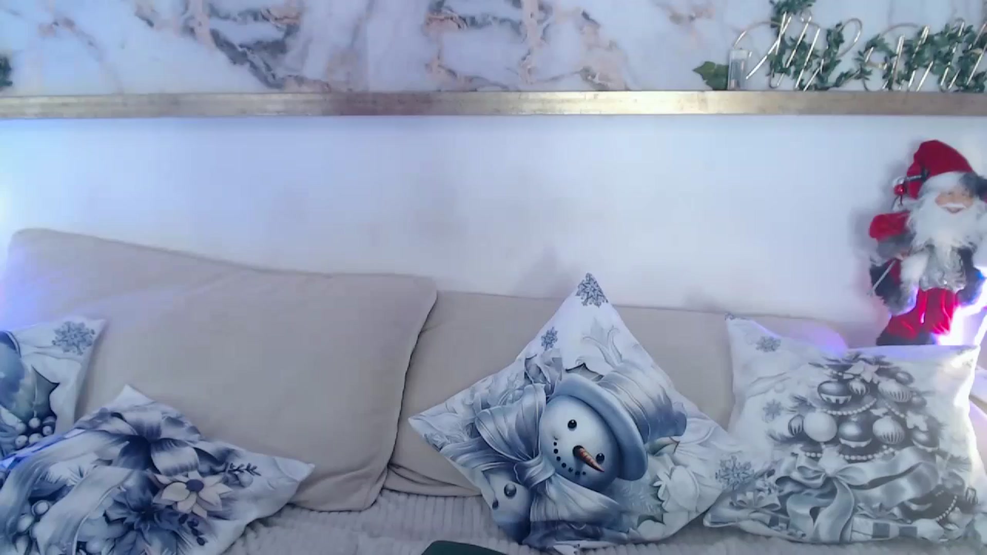 Gallery image thumbnail from MarrylouAnne's myfreecams stream on, 12/13/2023, 01:57 image 15 of 20