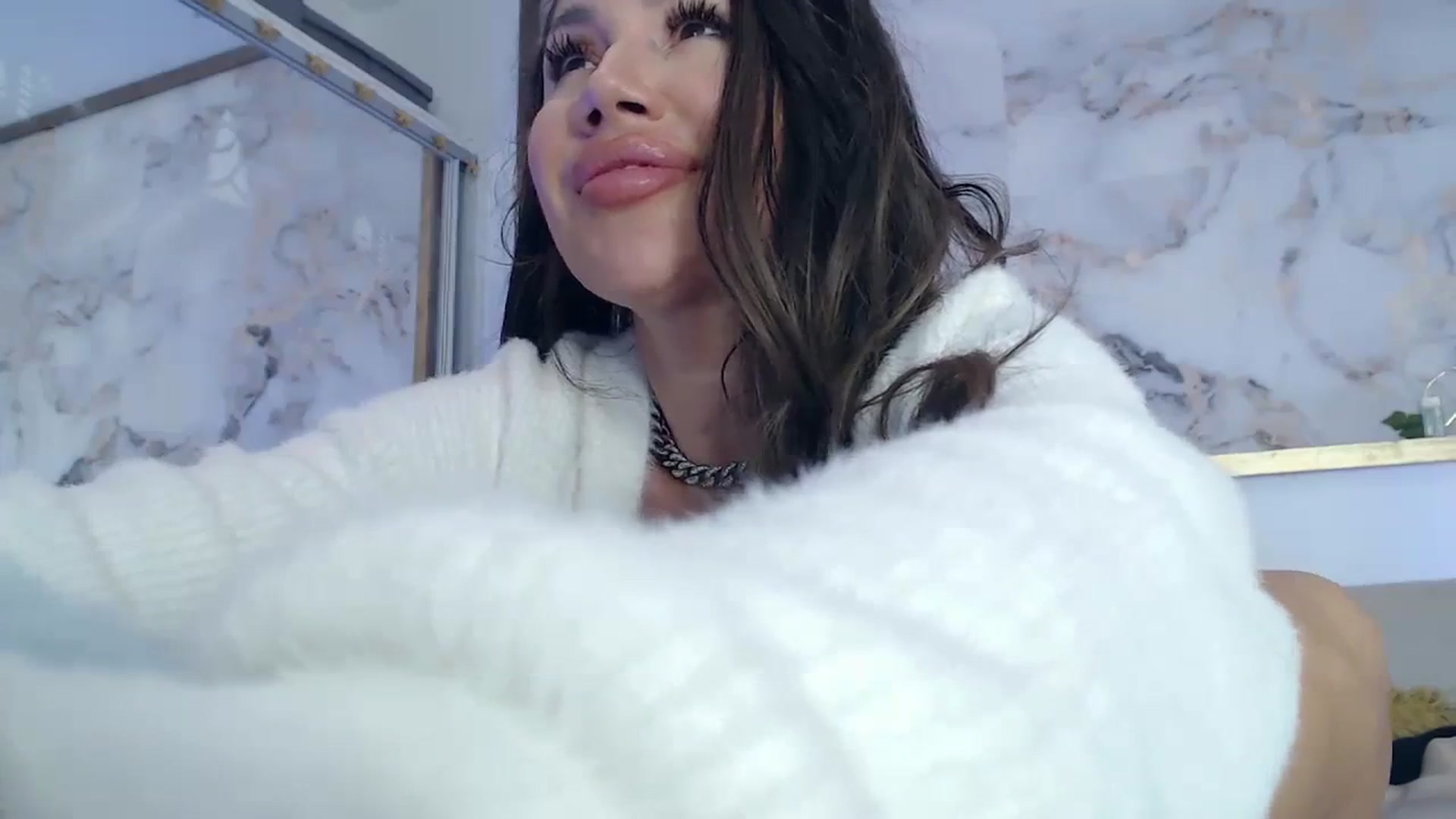 Gallery image thumbnail from MarrylouAnne's myfreecams stream on, 01/27/2024, 23:16 image 11 of 20