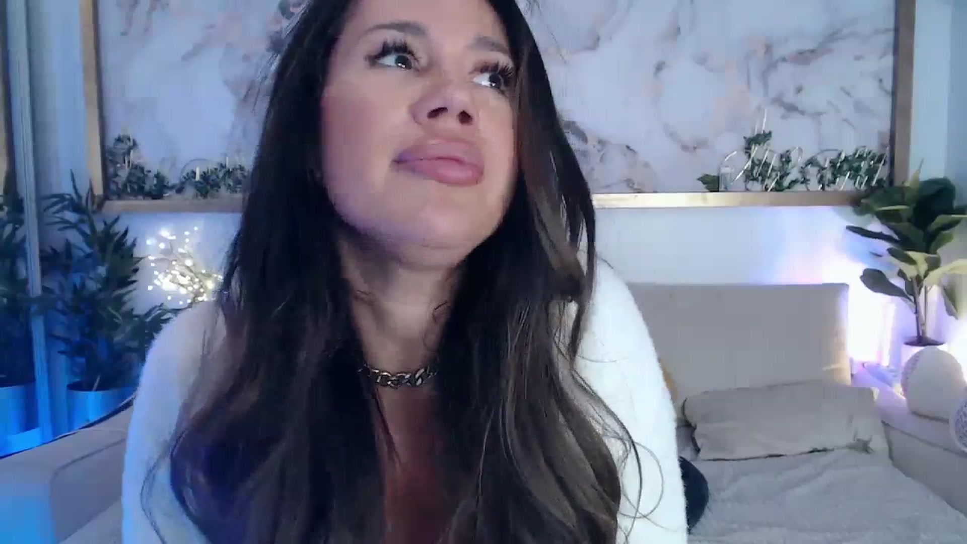 Gallery image thumbnail from MarrylouAnne's myfreecams stream on, 01/28/2024, 02:42 image 9 of 20