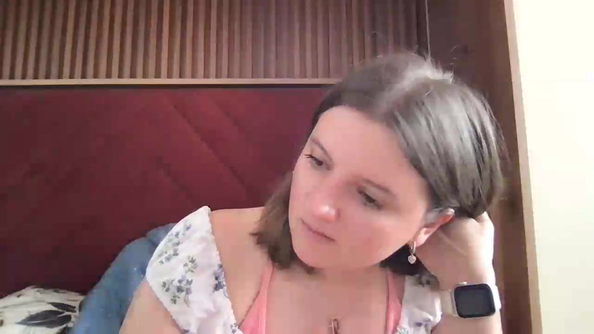 Gallery image thumbnail from MarshaCleave's myfreecams stream on, 06/27/2026, 14:31 image 5 of 20