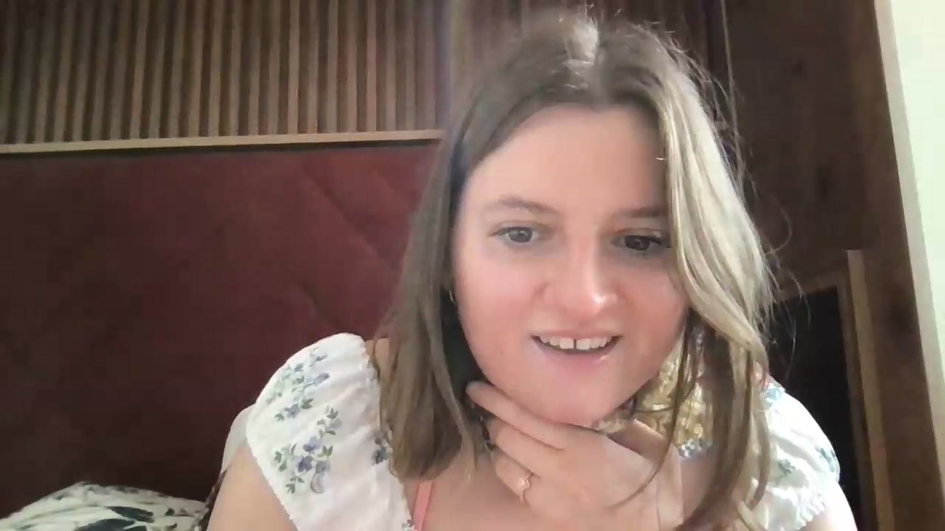 Gallery image thumbnail from MarshaCleave's myfreecams stream on, 06/27/2026, 16:26 image 11 of 20