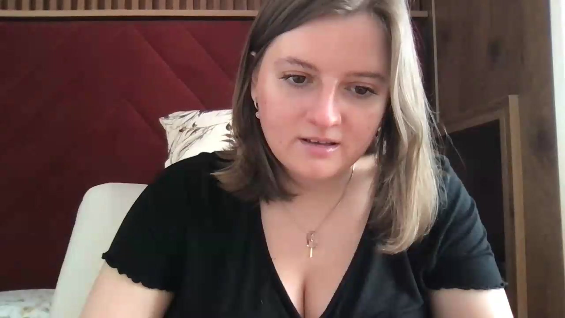 Gallery image thumbnail from MarshaCleave's myfreecams stream on, 07/01/2026, 16:05 image 9 of 20