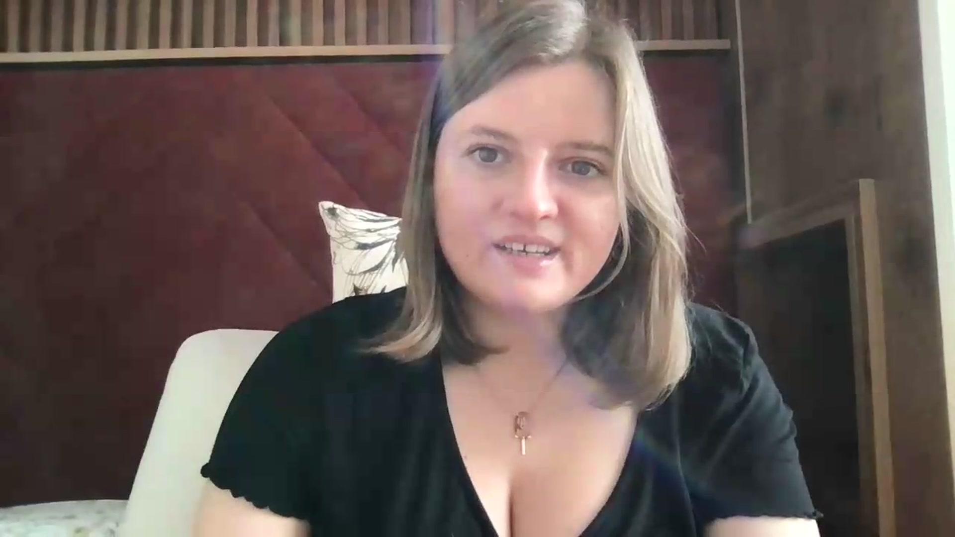 Gallery image thumbnail from MarshaCleave's myfreecams stream on, 07/01/2026, 16:05 image 15 of 20