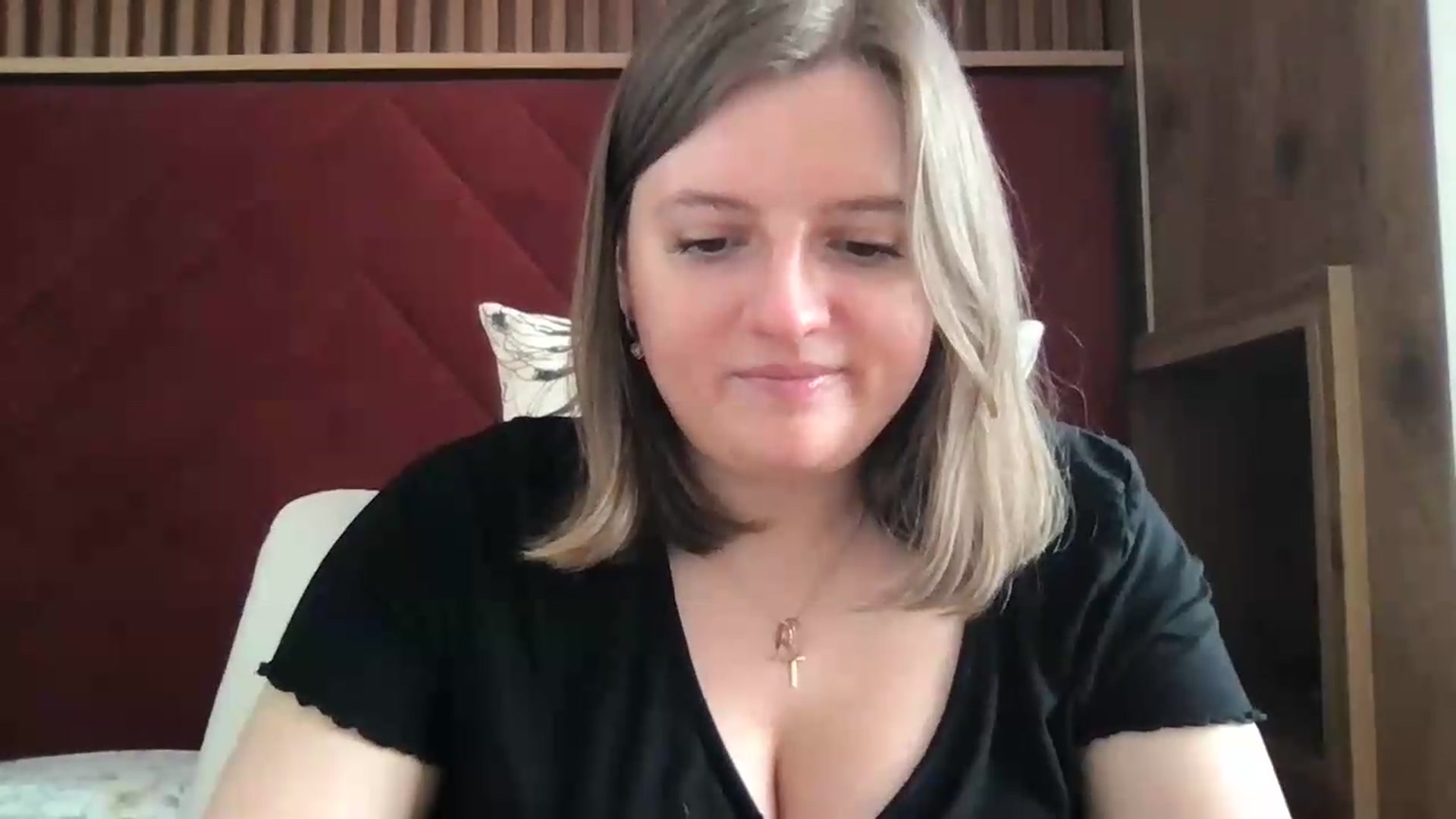Gallery image thumbnail from MarshaCleave's myfreecams stream on, 07/01/2026, 16:05 image 14 of 20