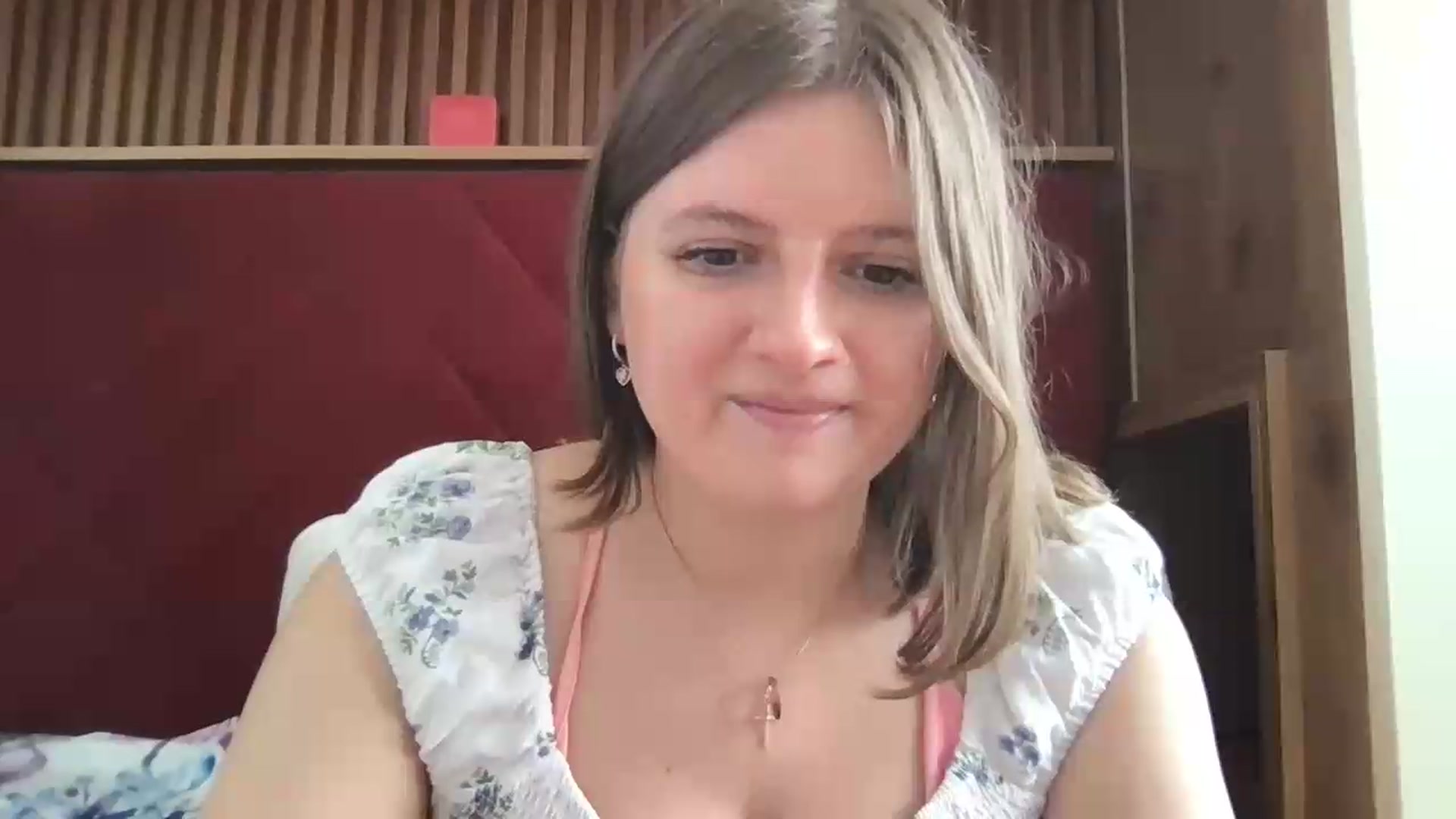 Gallery image thumbnail from MarshaCleave's myfreecams stream on, 07/11/2026, 16:06 image 9 of 20