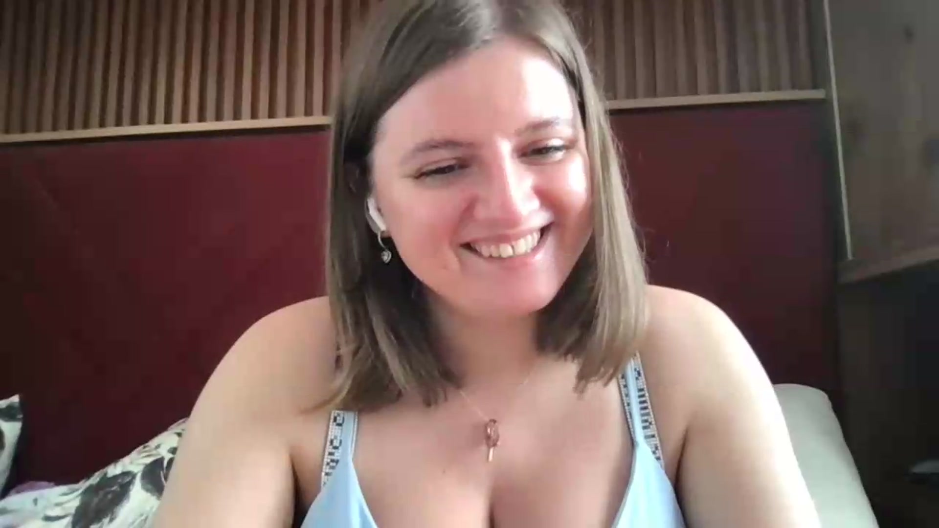 Gallery image thumbnail from MarshaCleave's myfreecams stream on, 07/15/2026, 16:21 image 12 of 20