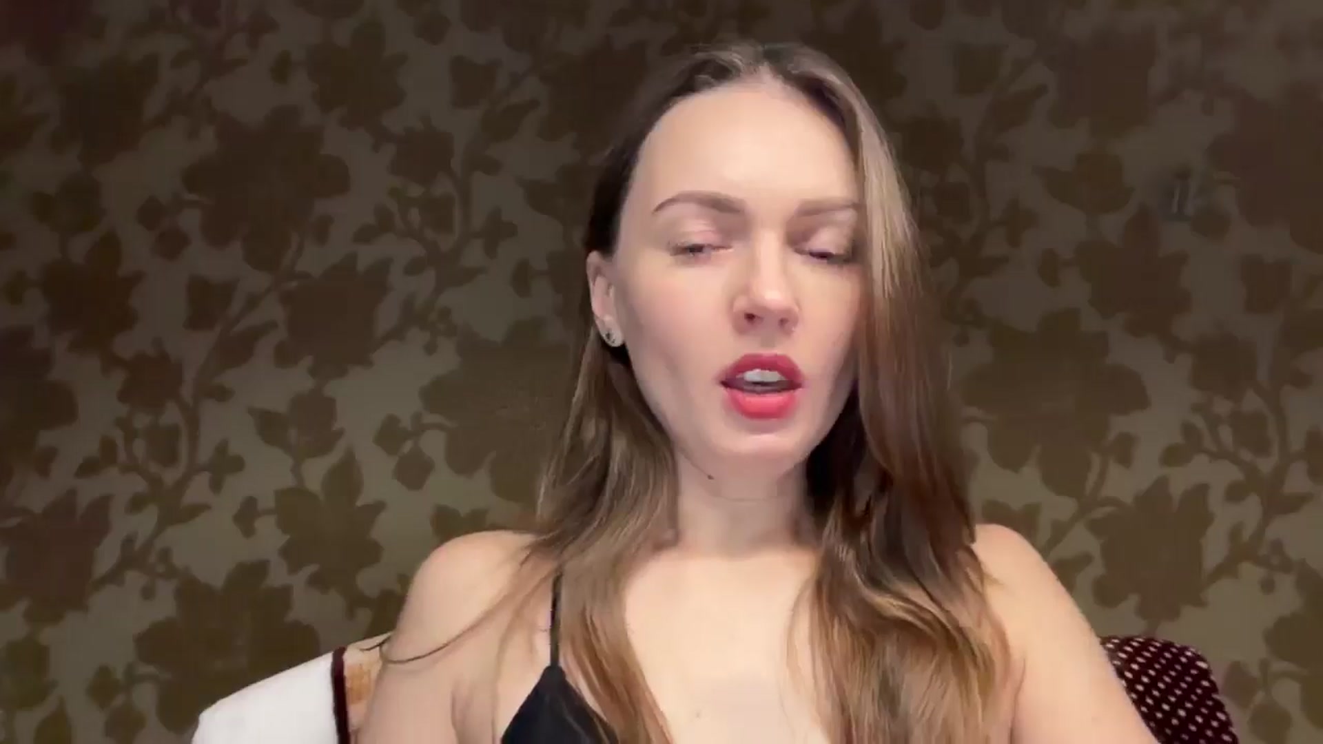 Gallery image thumbnail from MarshaGreen's myfreecams stream on, 11/12/2025, 14:03 image 4 of 20