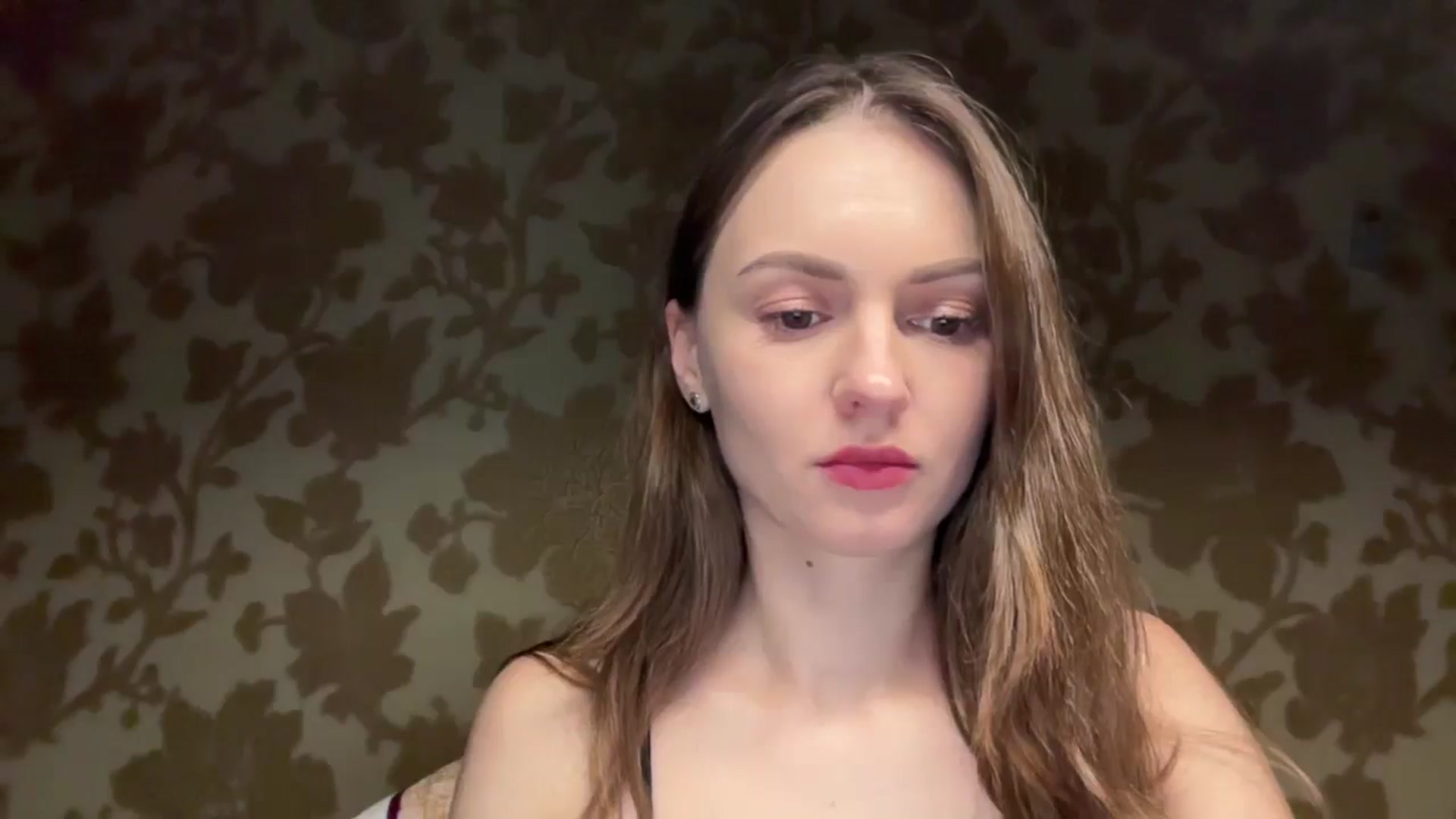 Gallery image thumbnail from MarshaGreen's myfreecams stream on, 11/14/2025, 16:18 image 17 of 20