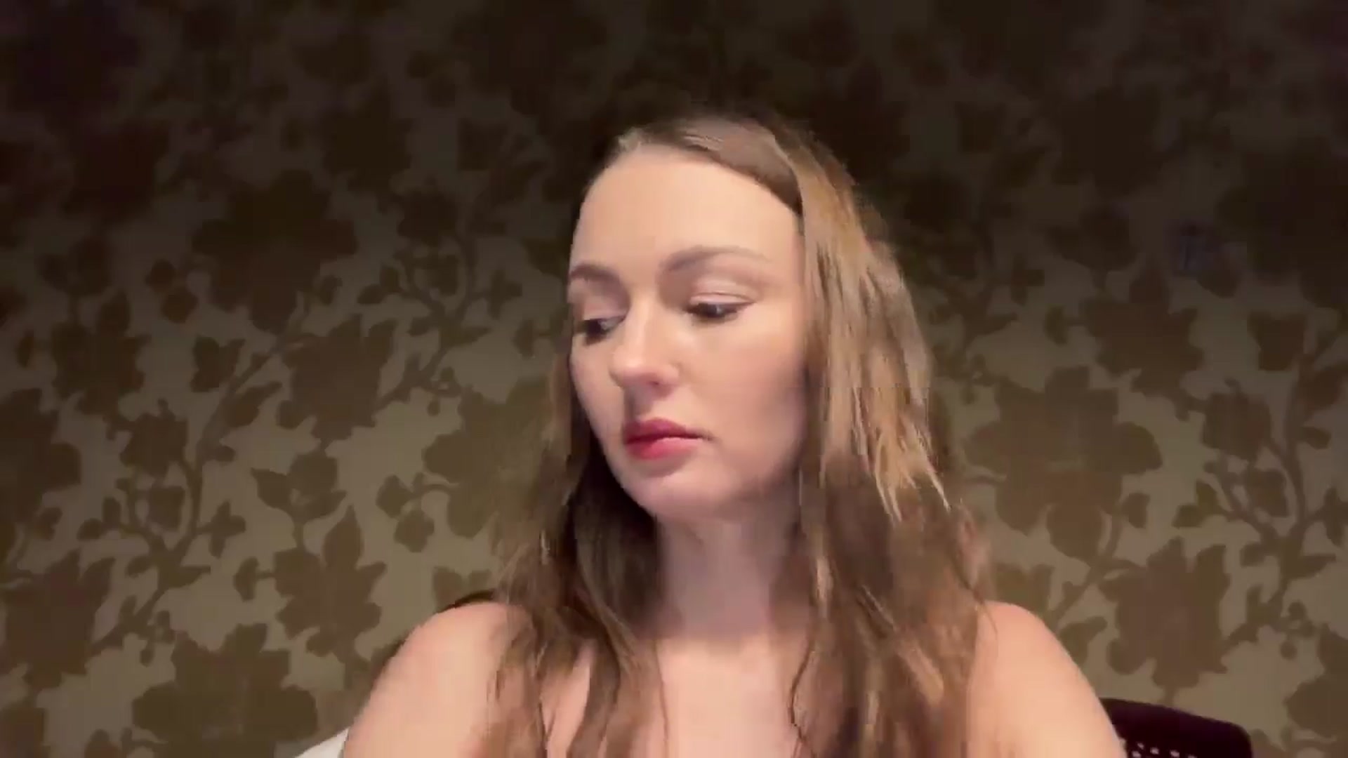 Gallery image thumbnail from MarshaGreen's myfreecams stream on, 11/19/2025, 13:47 image 8 of 20