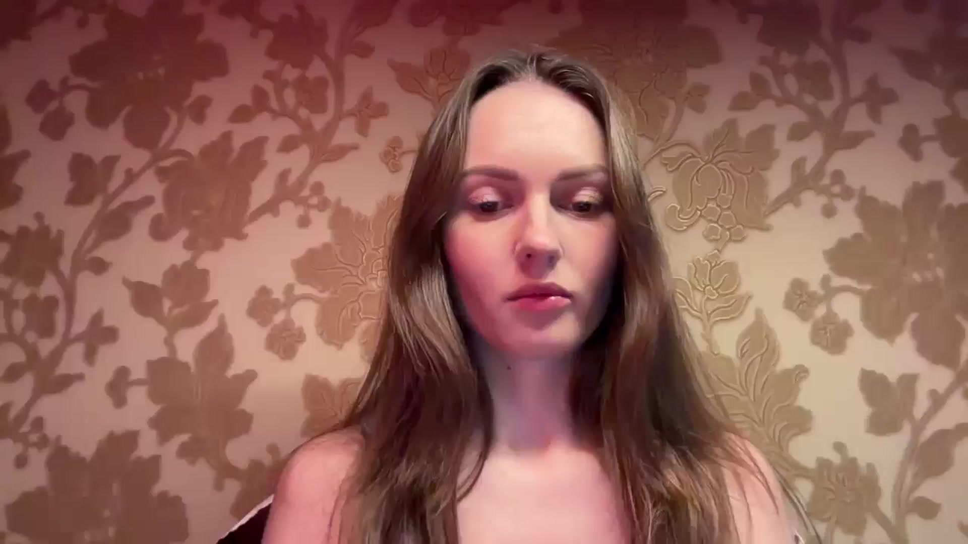 Gallery image thumbnail from MarshaGreen's myfreecams stream on, 12/22/2025, 15:07 image 5 of 20