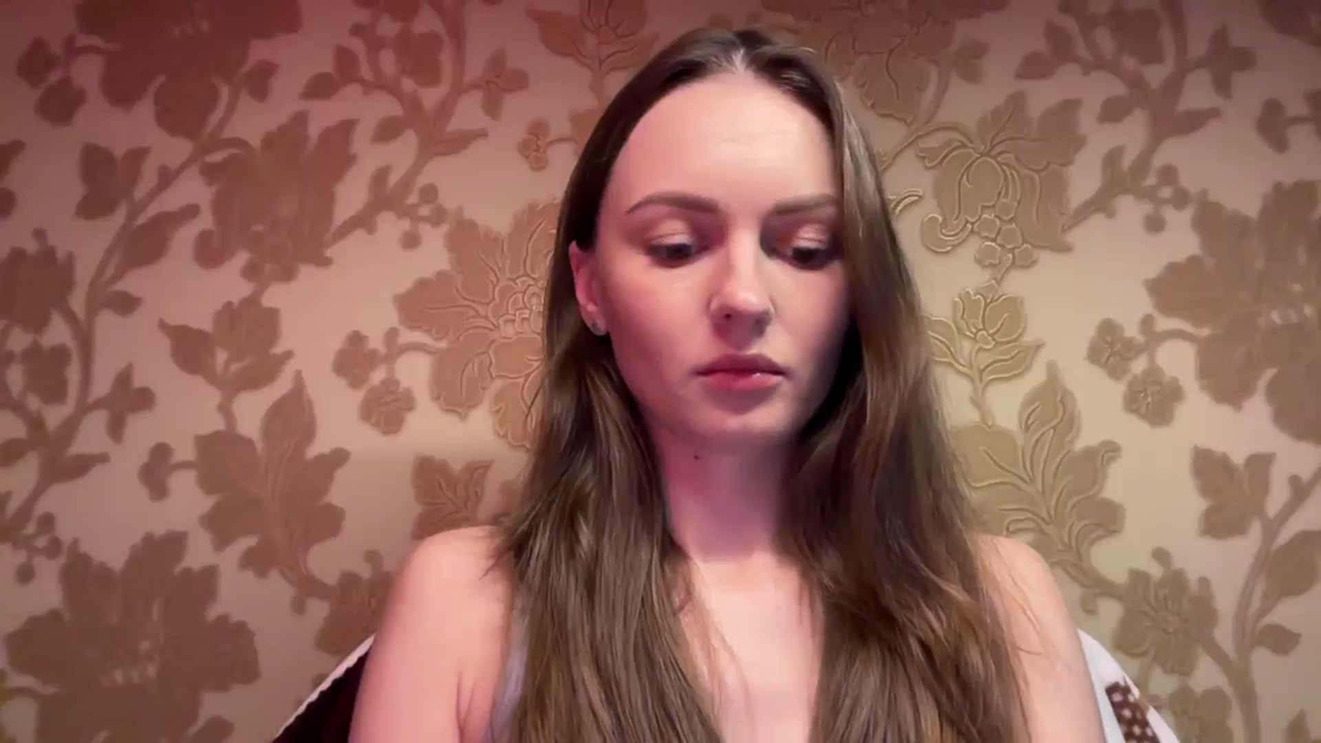 Gallery image thumbnail from MarshaGreen's myfreecams stream on, 12/22/2025, 15:07 image 8 of 20