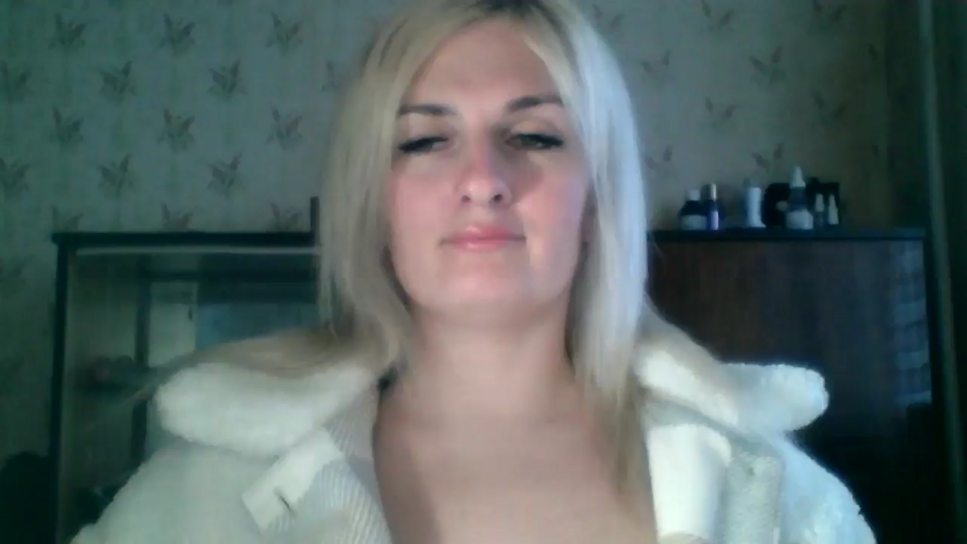 Gallery image thumbnail from Marta_Haze's myfreecams stream on, 04/05/2026, 15:02 image 9 of 20