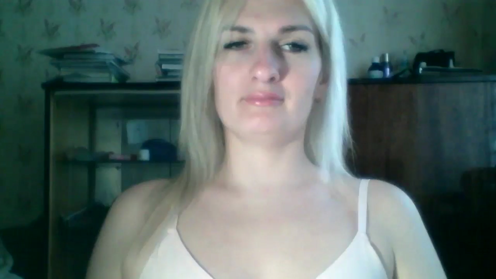 Gallery image thumbnail from Marta_Haze's myfreecams stream on, 04/12/2026, 13:15 image 6 of 20