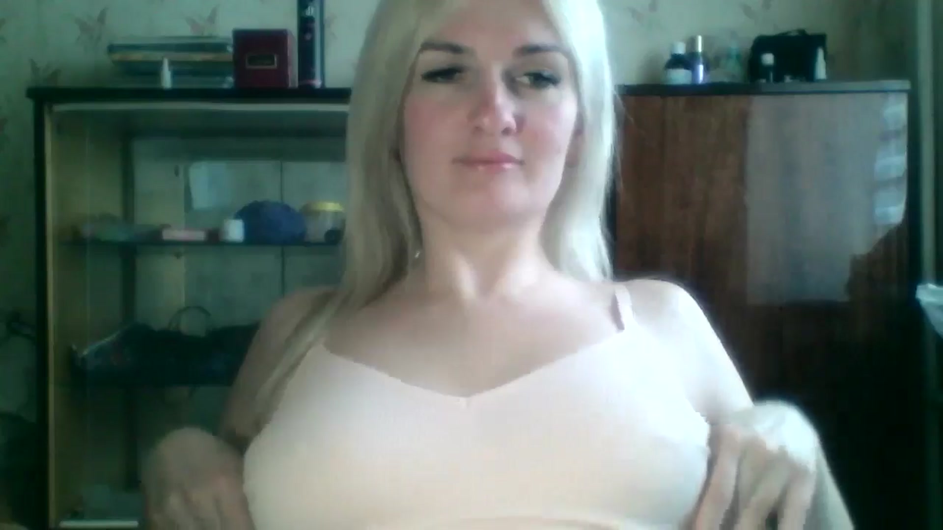 Gallery image thumbnail from Marta_Haze's myfreecams stream on, 04/13/2026, 10:14 image 5 of 20