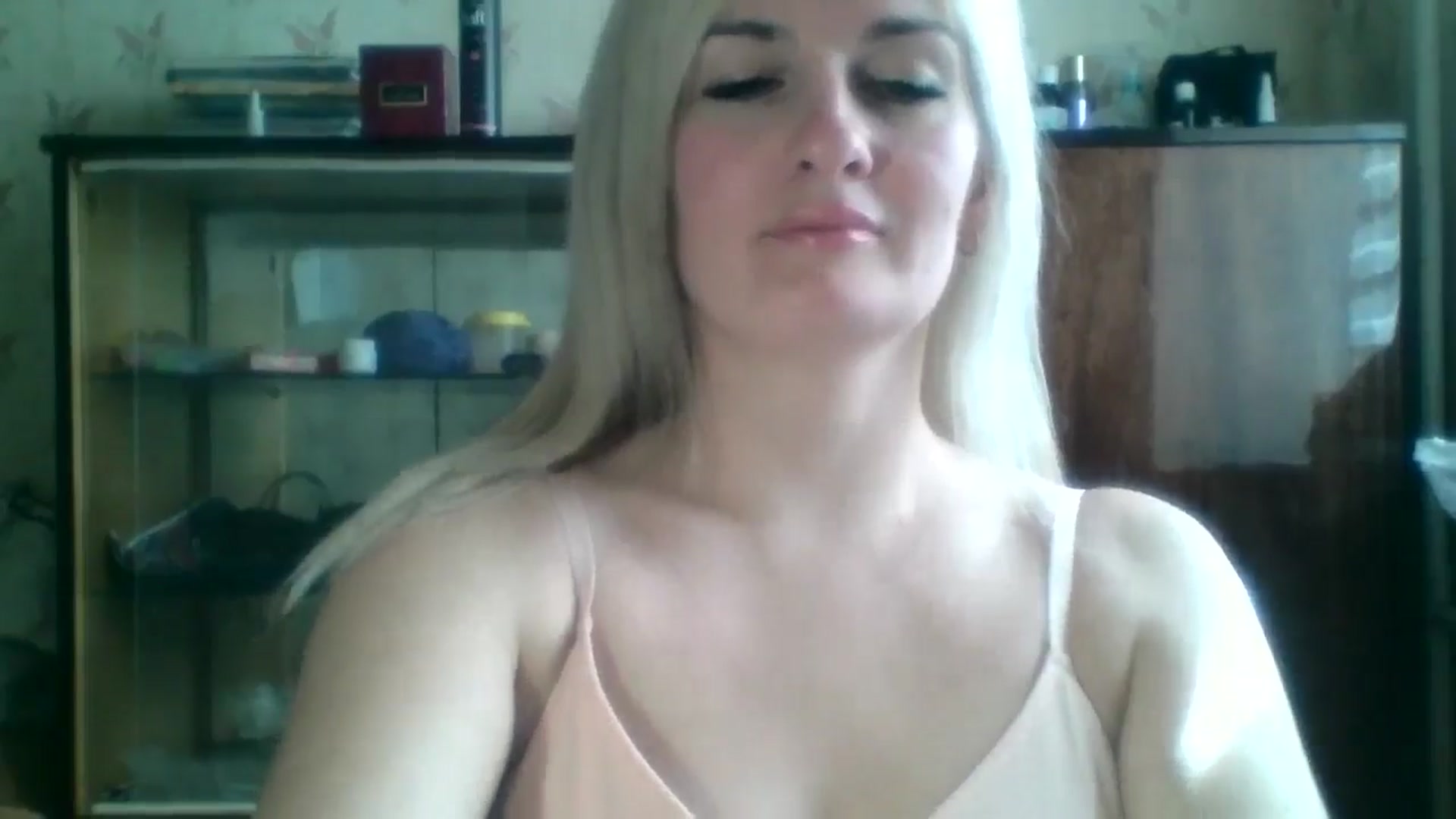 Gallery image thumbnail from Marta_Haze's myfreecams stream on, 04/13/2026, 10:14 image 7 of 20