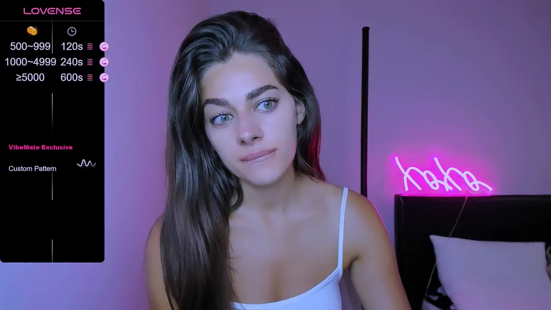 Gallery image thumbnail from Marta__jes's myfreecams stream on, 06/22/2024, 17:38 image 4 of 20