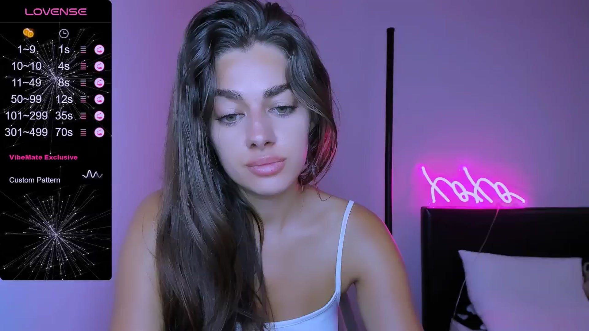 Gallery image thumbnail from Marta__jes's myfreecams stream on, 06/22/2024, 17:38 image 7 of 20