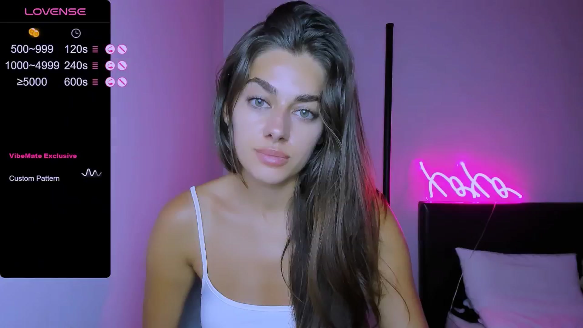 Gallery image thumbnail from Marta__jes's myfreecams stream on, 06/22/2024, 17:57 image 11 of 20