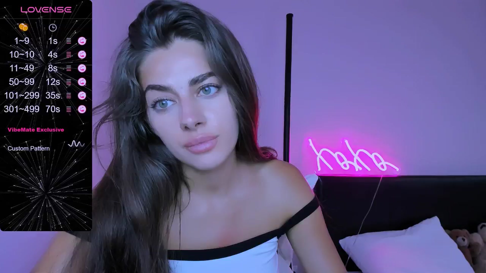 Gallery image thumbnail from Marta__jes's myfreecams stream on, 06/28/2024, 15:04 image 3 of 20