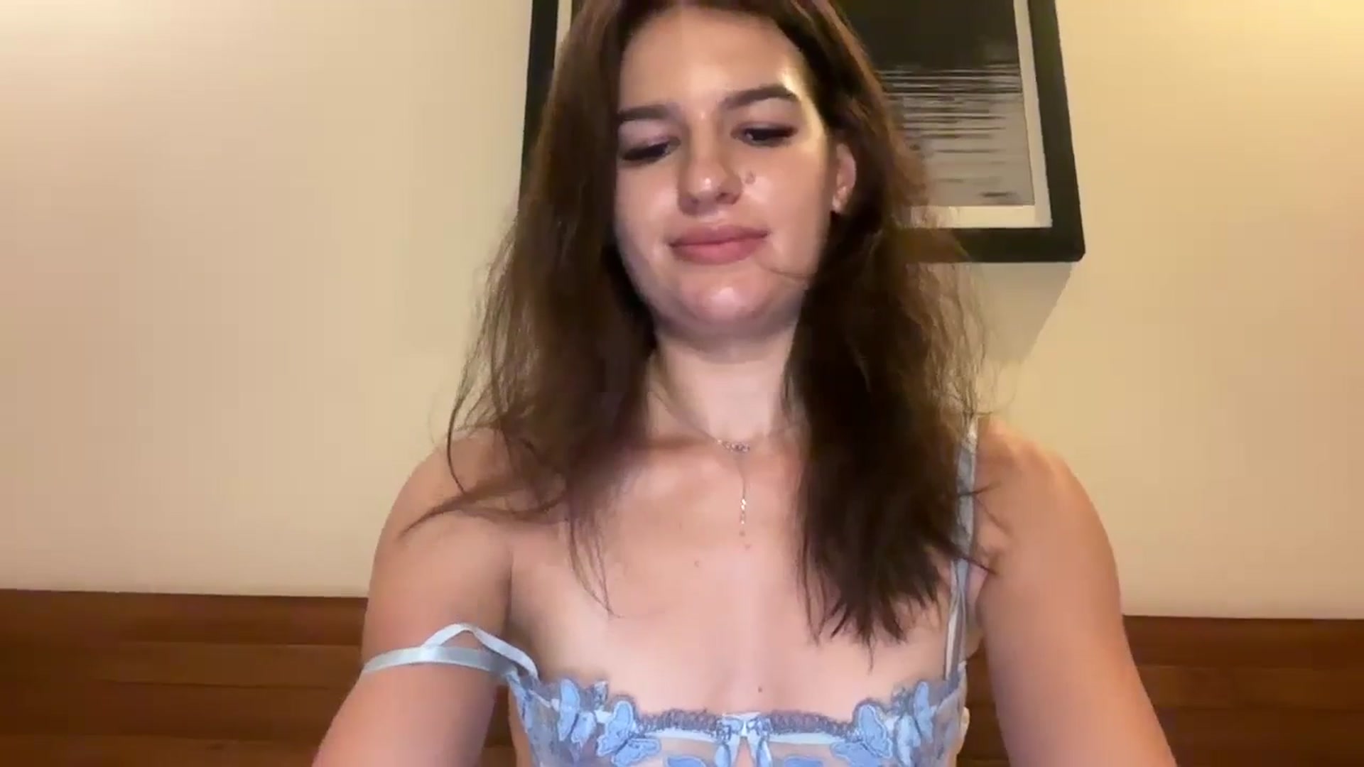 Gallery image thumbnail from Mary1One's myfreecams stream on, 07/29/2024, 18:15 image 16 of 20