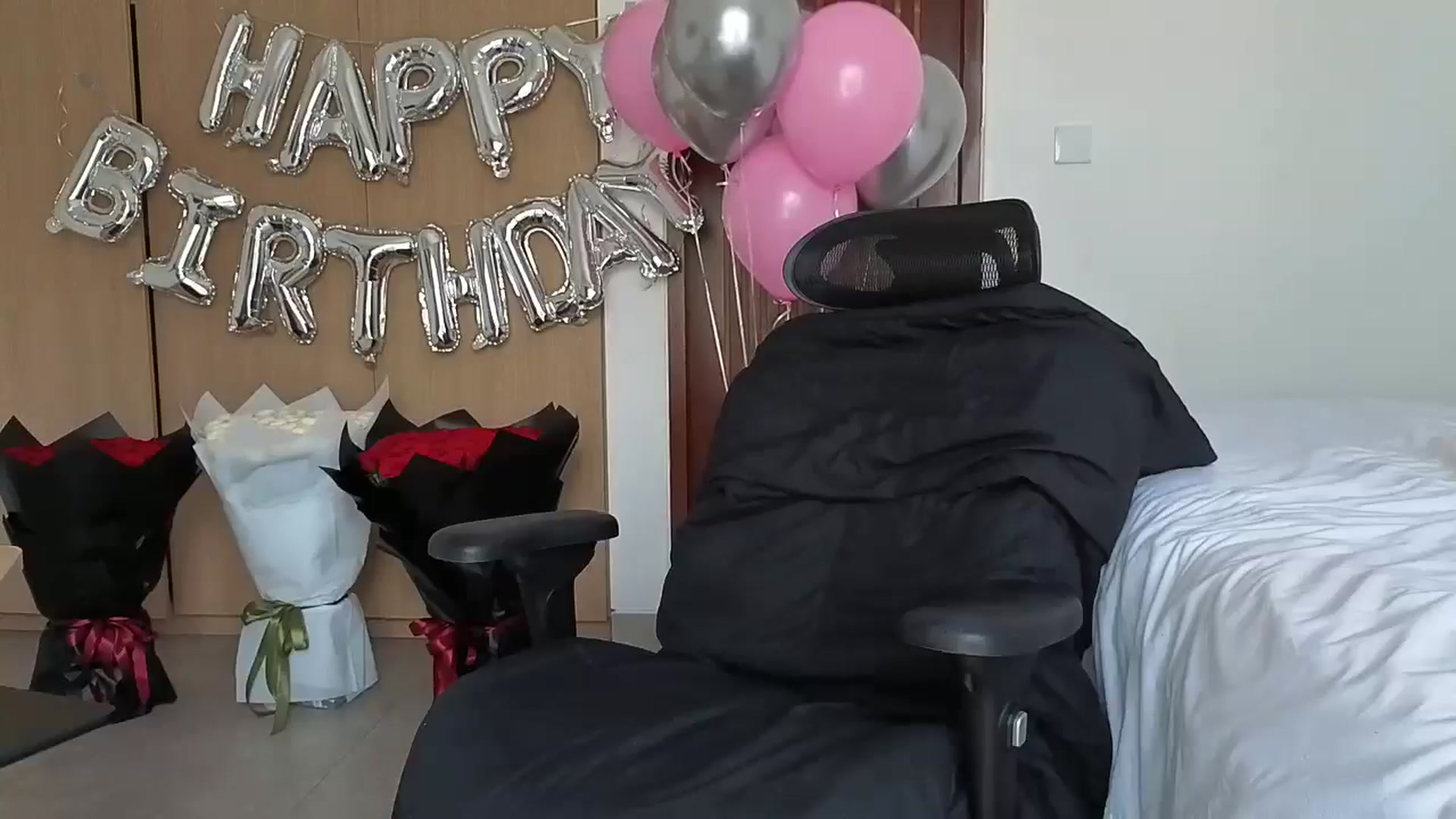 Gallery image thumbnail from Mary1One's myfreecams stream on, 03/10/2025, 03:07 image 11 of 20