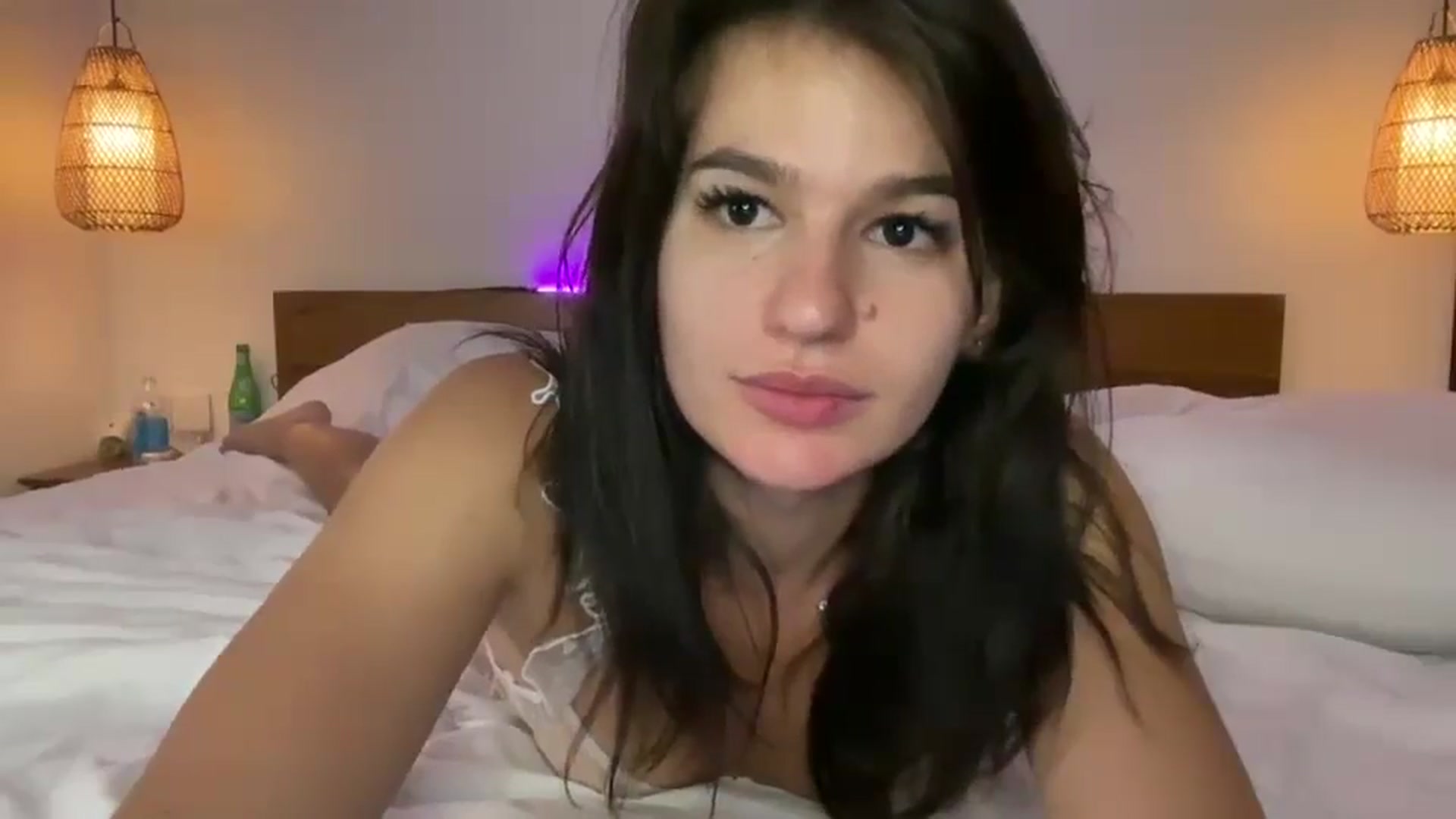 Gallery image thumbnail from Mary1One's myfreecams stream on, 05/06/2025, 16:51 image 18 of 20