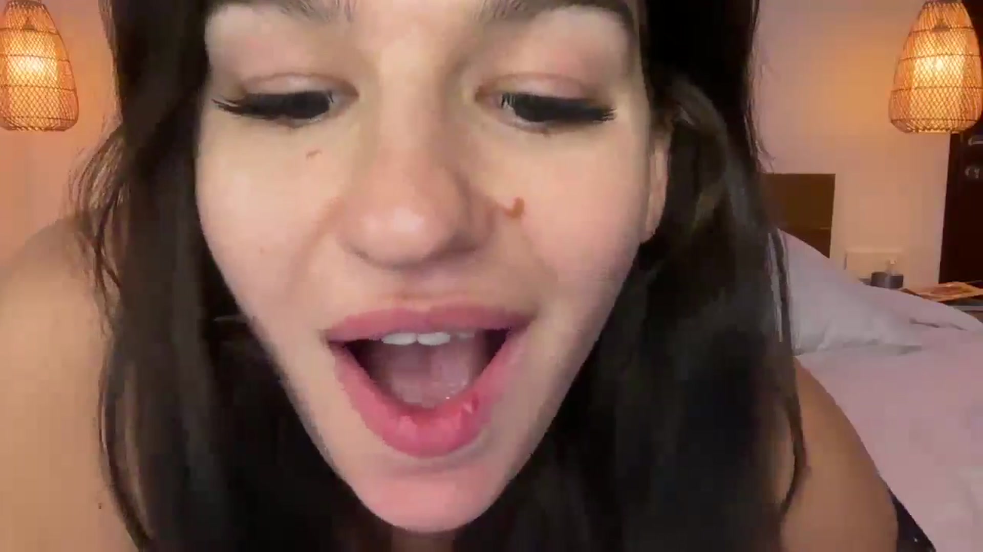 Gallery image thumbnail from Mary1One's myfreecams stream on, 05/27/2025, 15:41 image 20 of 20