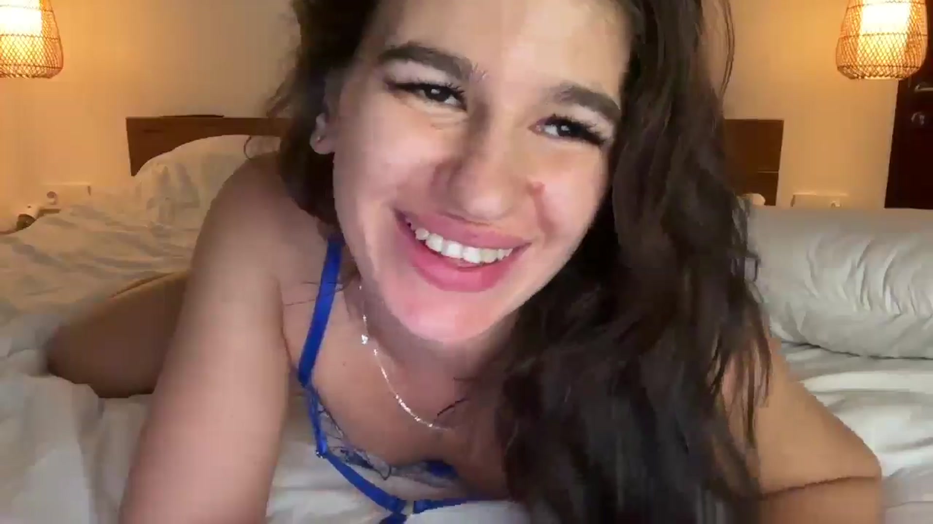 Gallery image thumbnail from Mary1One's myfreecams stream on, 08/08/2025, 14:48 image 6 of 20