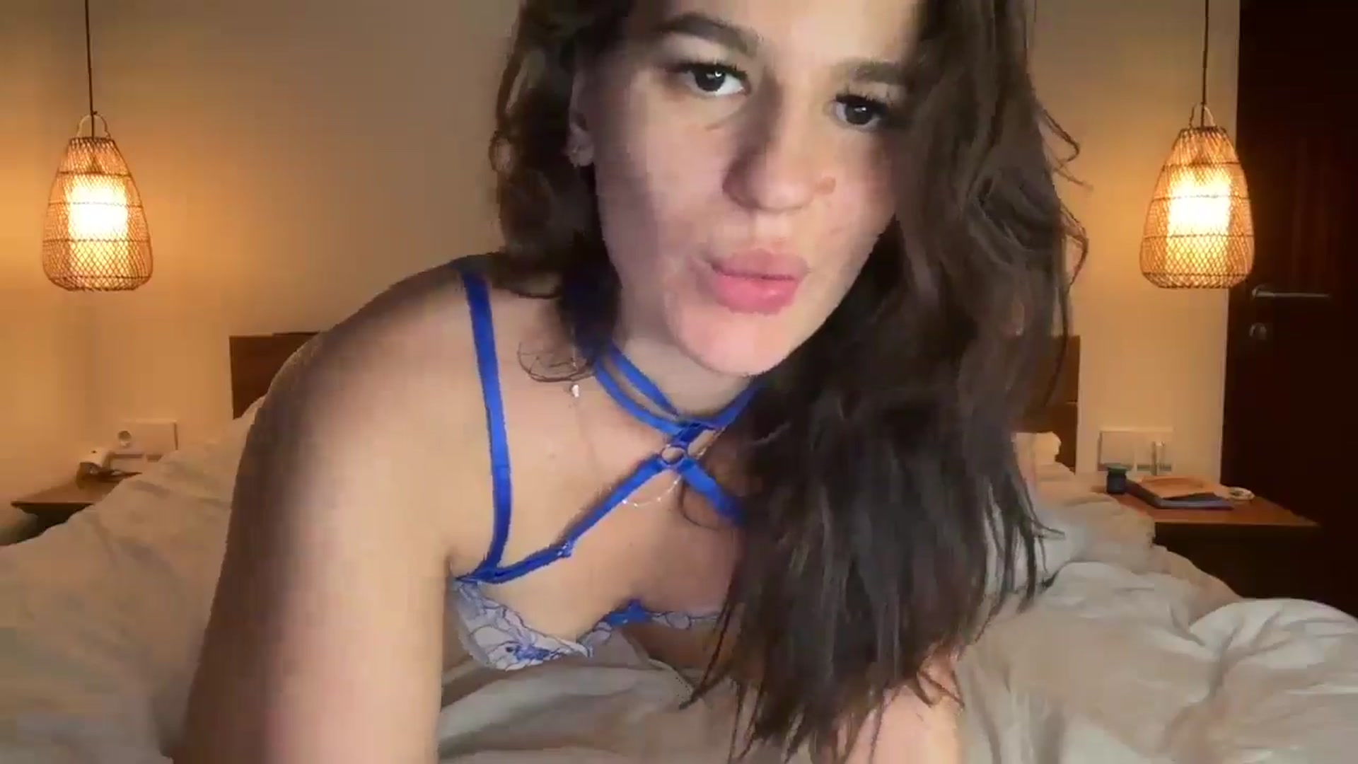 Gallery image thumbnail from Mary1One's myfreecams stream on, 08/08/2025, 14:48 image 13 of 20