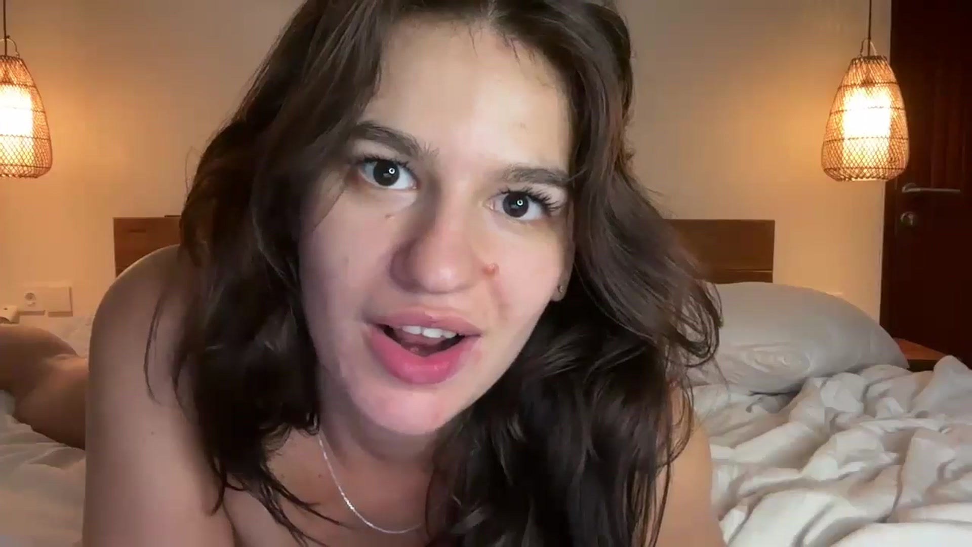 Gallery image thumbnail from Mary1One's myfreecams stream on, 08/24/2025, 14:46 image 14 of 20