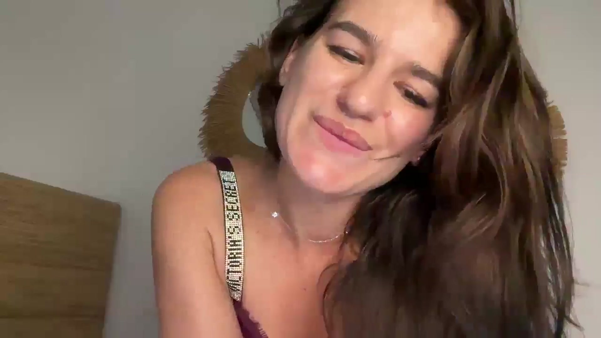 Gallery image thumbnail from Mary1One's myfreecams stream on, 10/21/2025, 17:30 image 15 of 20