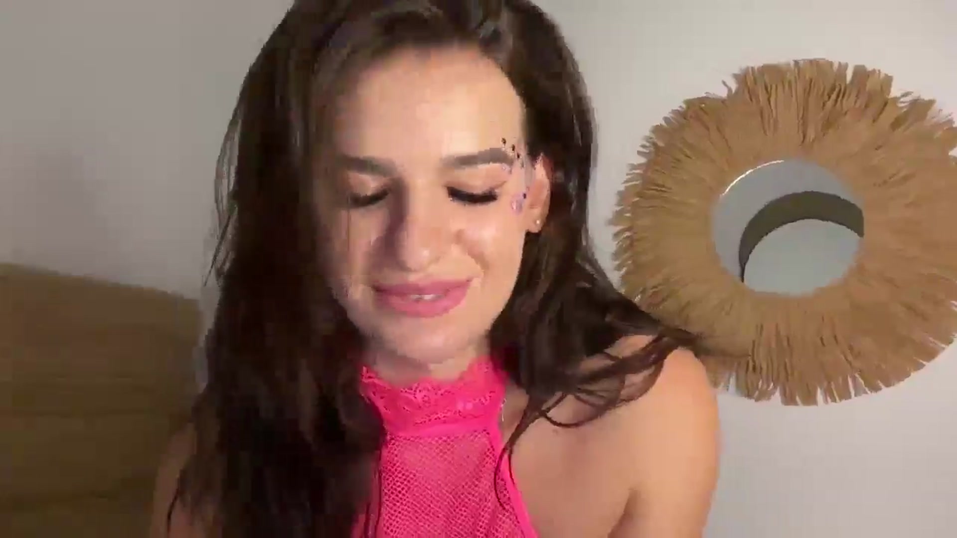 Gallery image thumbnail from Mary1One's myfreecams stream on, 10/31/2025, 15:33 image 13 of 20