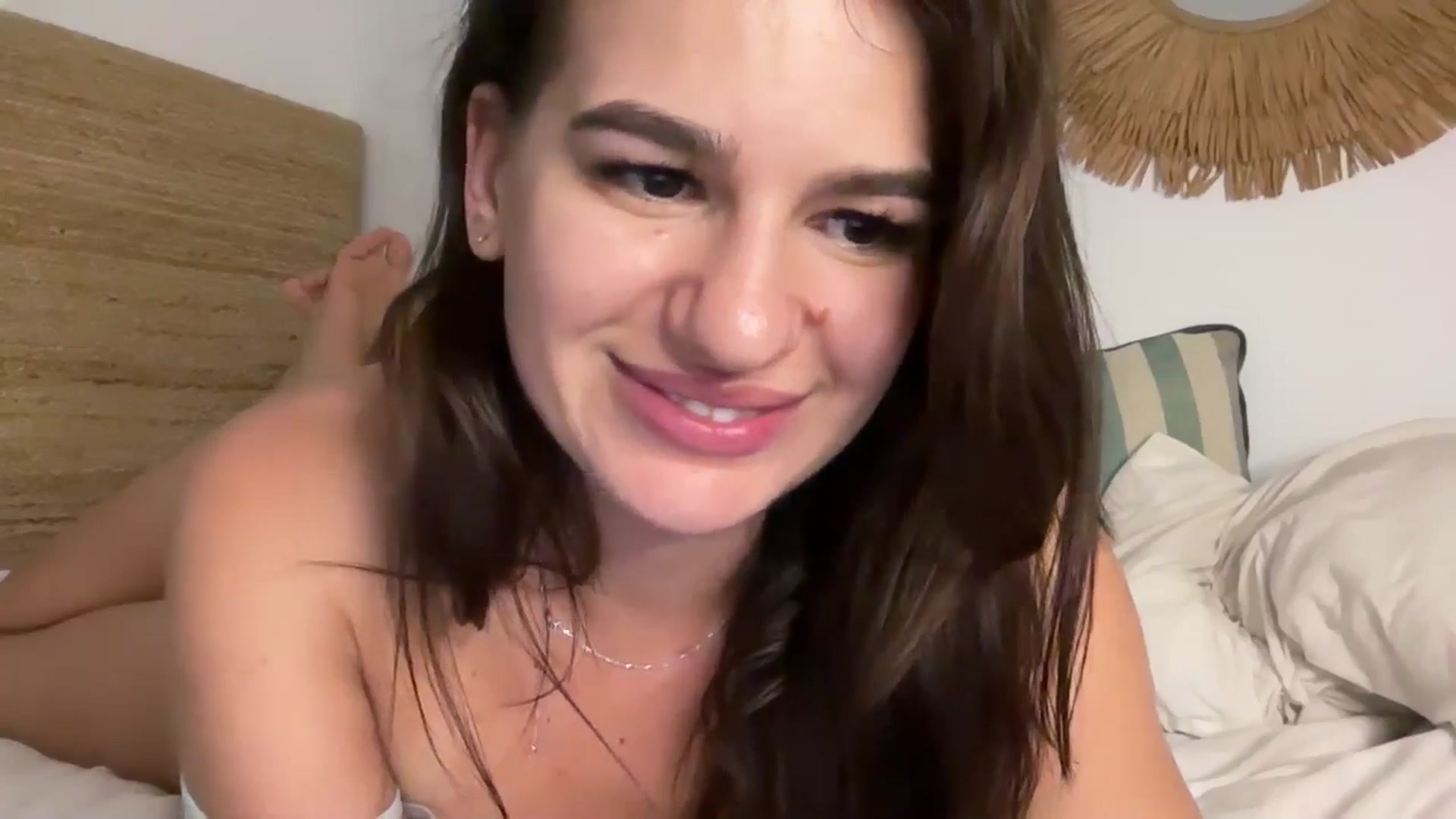 Gallery image thumbnail from Mary1One's myfreecams stream on, 11/06/2025, 23:07 image 20 of 20