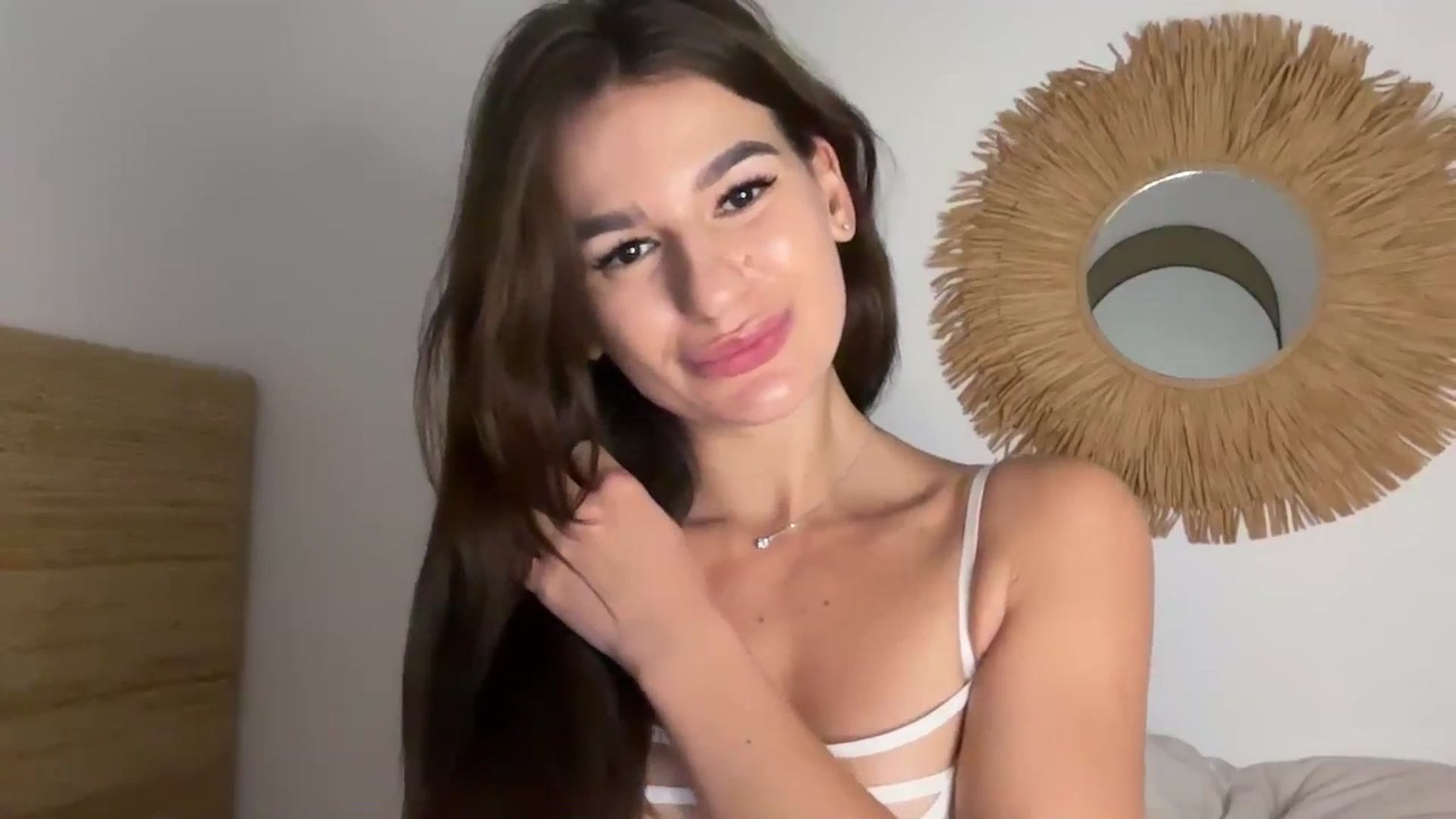 Gallery image thumbnail from Mary1One's myfreecams stream on, 11/23/2025, 20:27 image 10 of 20