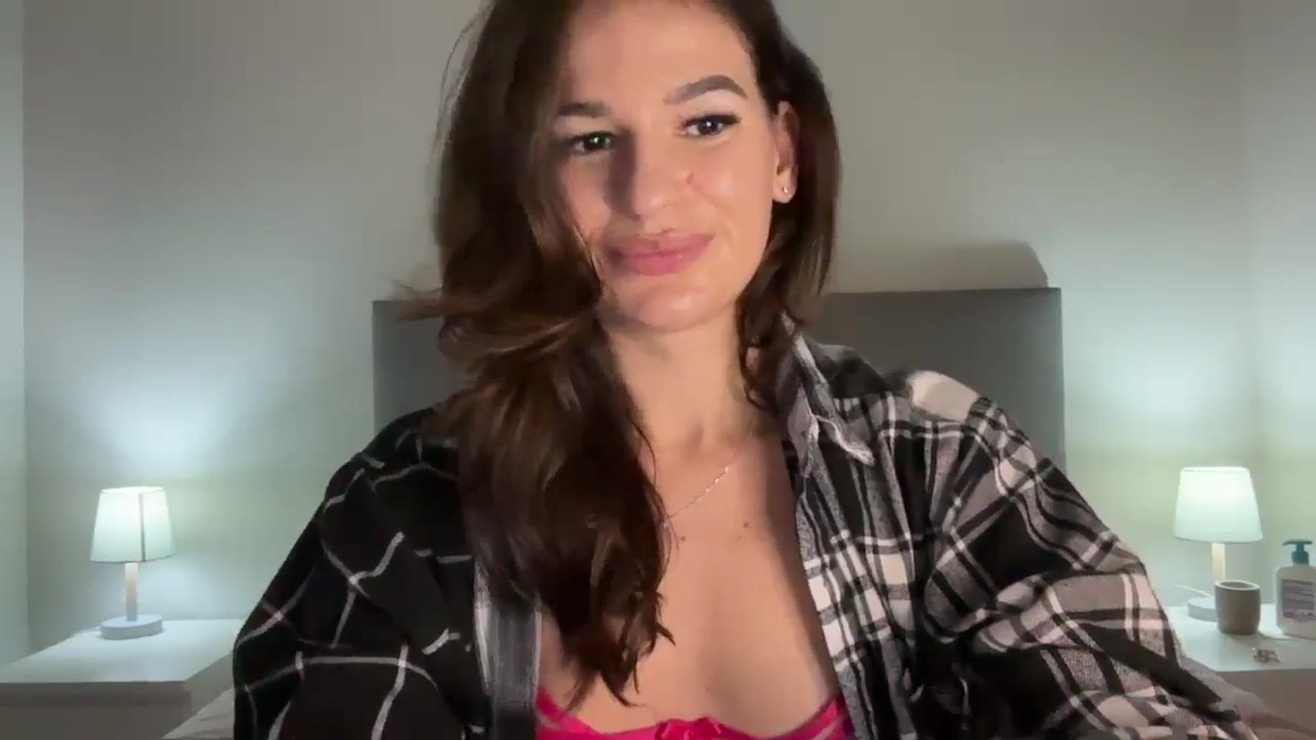 Gallery image thumbnail from Mary1One's myfreecams stream on, 01/02/2026, 16:33 image 5 of 20